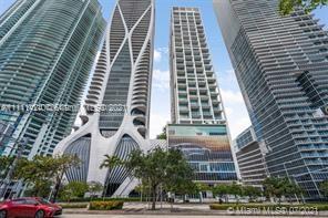 Photo 1 of Ten Museum Park Apt 1407 in Miami - MLS A11111424