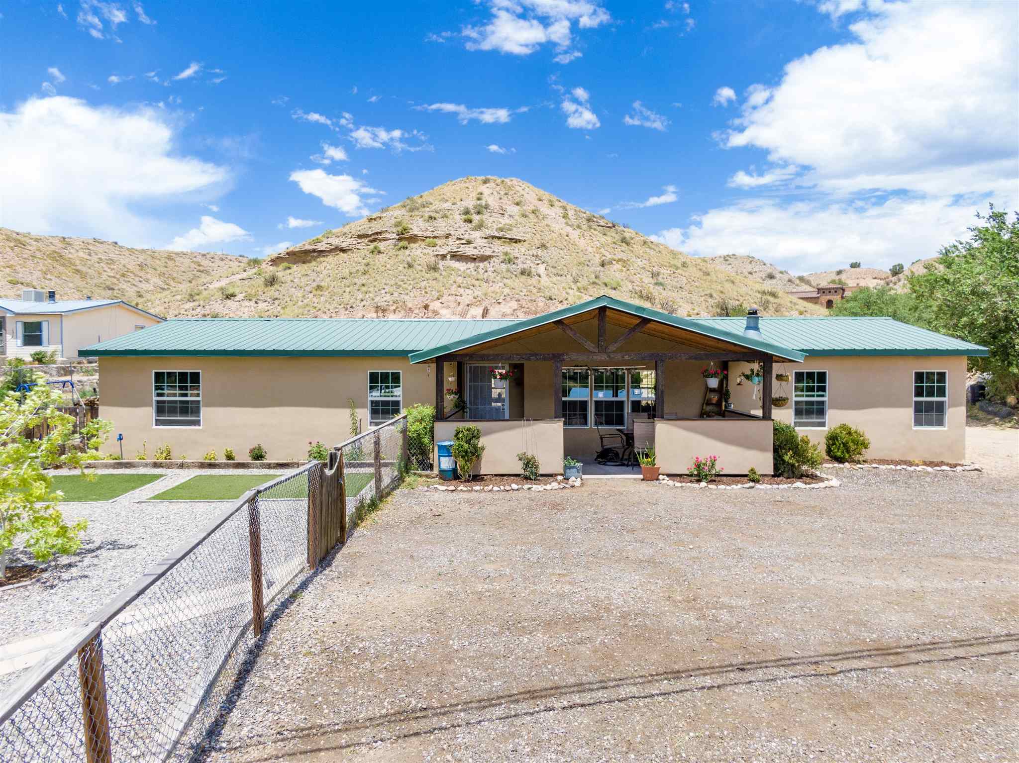 282 NM 76, Cuarteles, New Mexico 87567, 4 Bedrooms Bedrooms, ,3 BathroomsBathrooms,Residential,For Sale,282 NM 76,202002606