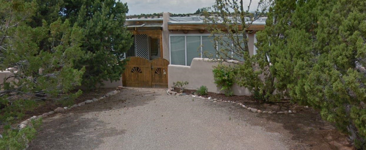 32 Media Luna, Santa Fe, New Mexico 87508, 3 Bedrooms Bedrooms, ,2 BathroomsBathrooms,Residential,For Sale,32 Media Luna,202102690