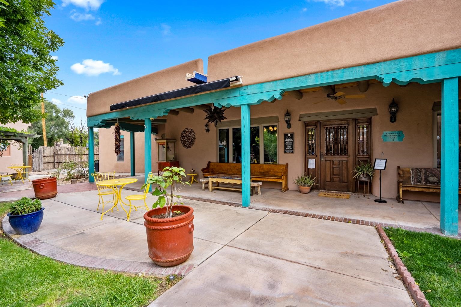 1003 Fairview, Espanola, New Mexico 87532, 11 Bedrooms Bedrooms, ,9 BathroomsBathrooms,Residential,For Sale,1003 Fairview,202104540