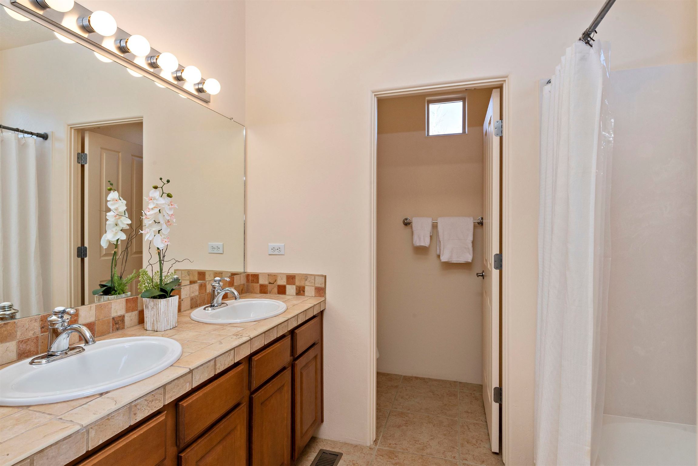 25 Johnson Mesa, Santa Fe, New Mexico 87508, 2 Bedrooms Bedrooms, ,3 BathroomsBathrooms,Residential,For Sale,25 Johnson Mesa,202200956