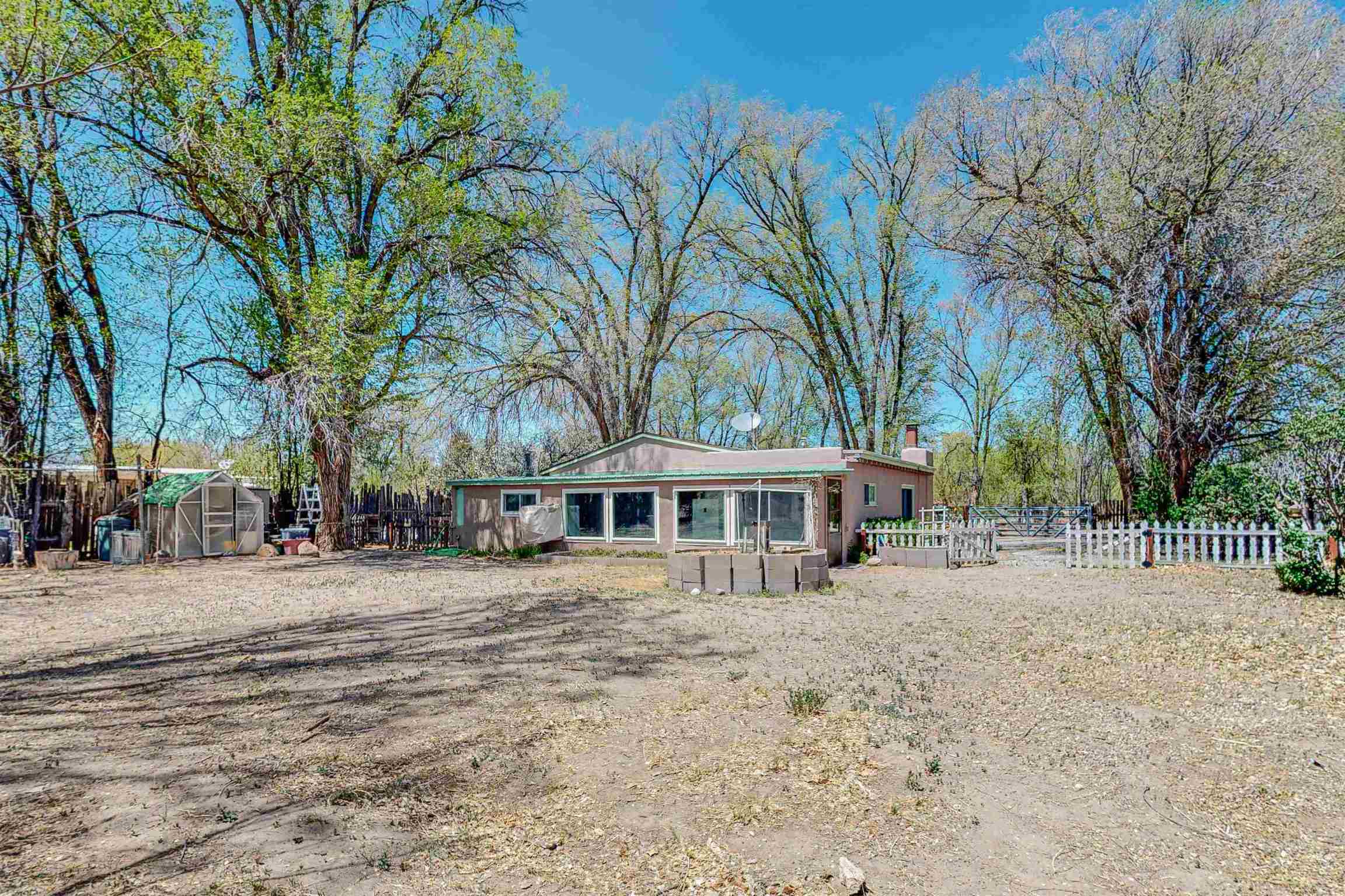 70 COUNTY RD 84B, Santa Fe, New Mexico 87506, 2 Bedrooms Bedrooms, ,2 BathroomsBathrooms,Residential,For Sale,70 COUNTY RD 84B,202201500