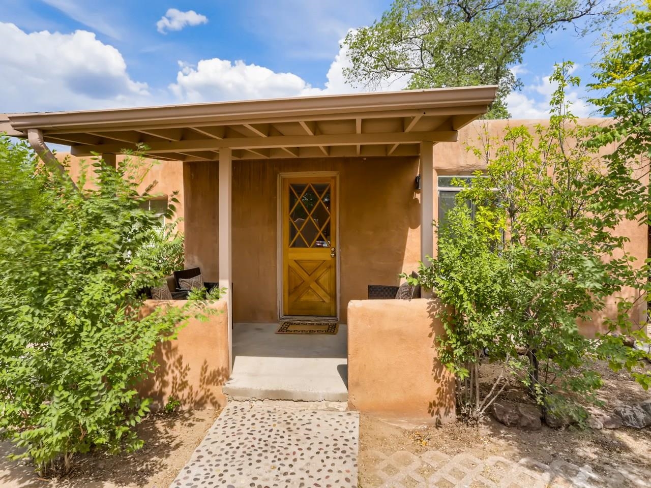 149 Fiesta St A B C, Santa Fe, New Mexico 87501, 6 Bedrooms Bedrooms, ,4 BathroomsBathrooms,Residential,For Sale,149 Fiesta St A B C,202201721