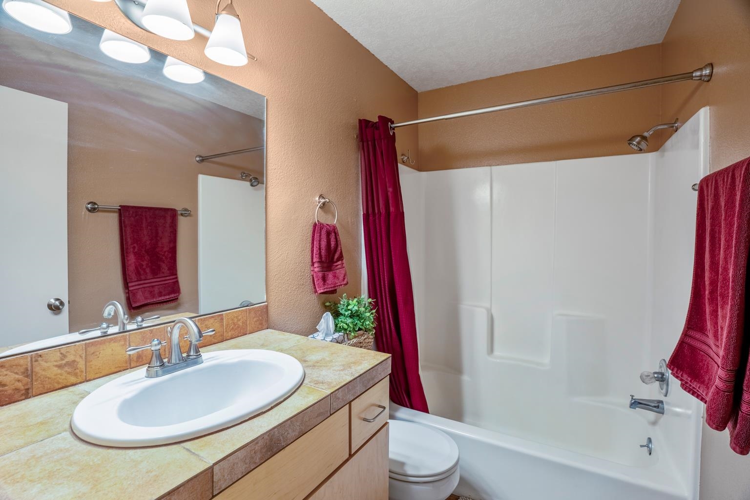 941 Calle Mejia Unit 331, Santa Fe, New Mexico 87501, 1 Bedroom Bedrooms, ,1 BathroomBathrooms,Residential,For Sale,941 Calle Mejia Unit 331,202201742