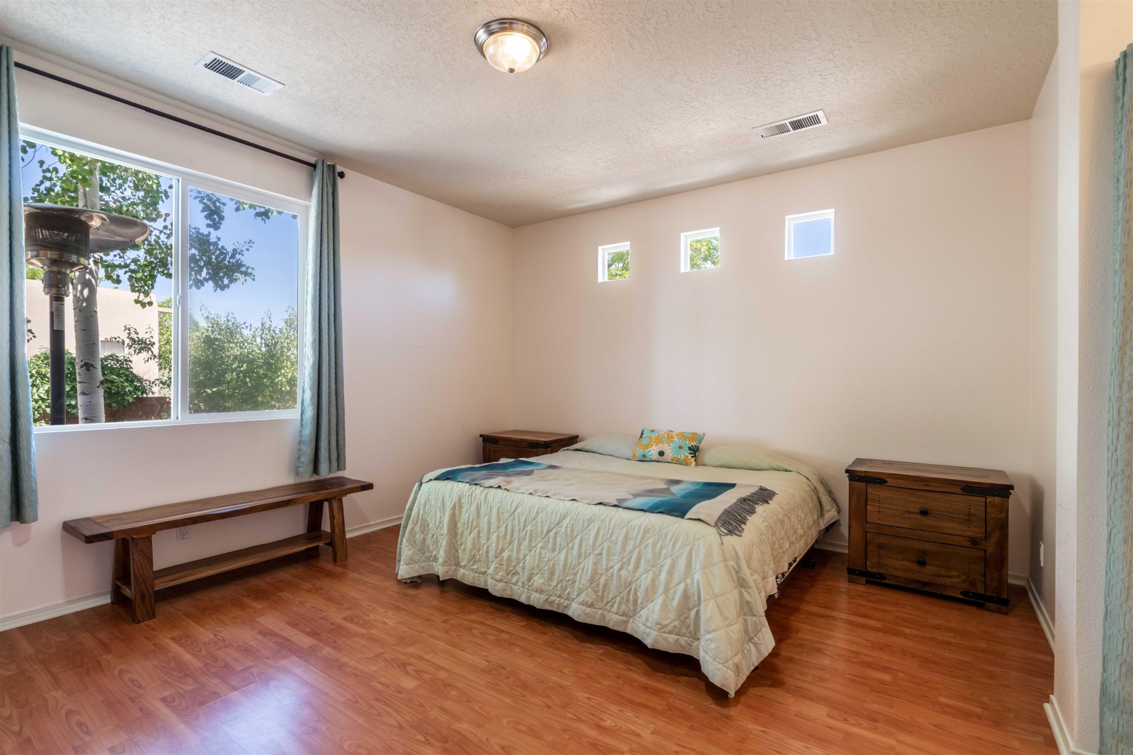 1 Mosca Peak, Santa Fe, New Mexico 87701, 3 Bedrooms Bedrooms, ,2 BathroomsBathrooms,Residential,For Sale,1 Mosca Peak,202201758