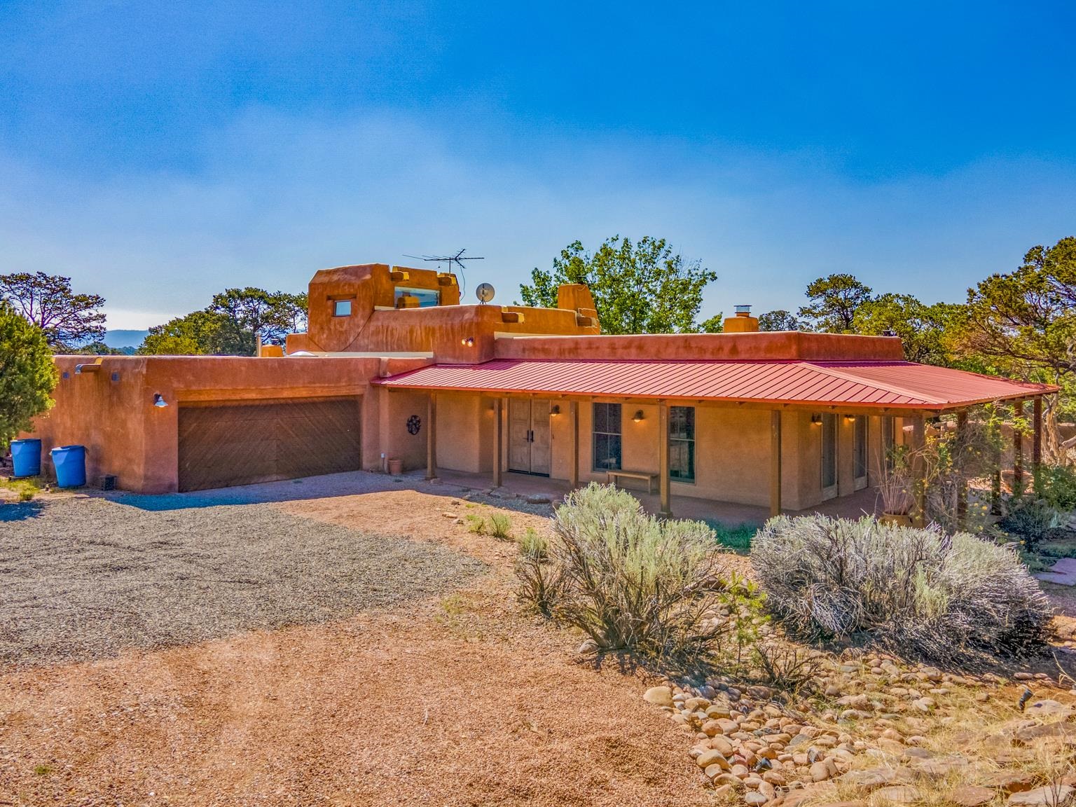 6 Apache A, Santa Fe, New Mexico 87505, 3 Bedrooms Bedrooms, ,3 BathroomsBathrooms,Residential,For Sale,6 Apache A,202201889