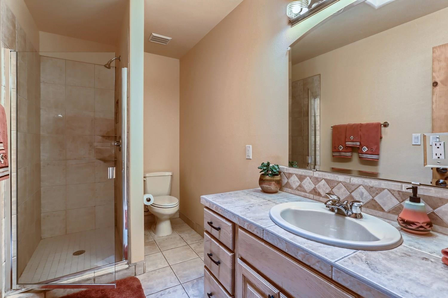 39 Encantado, Santa Fe, New Mexico 87508, 3 Bedrooms Bedrooms, ,4 BathroomsBathrooms,Residential,For Sale,39 Encantado,202202214