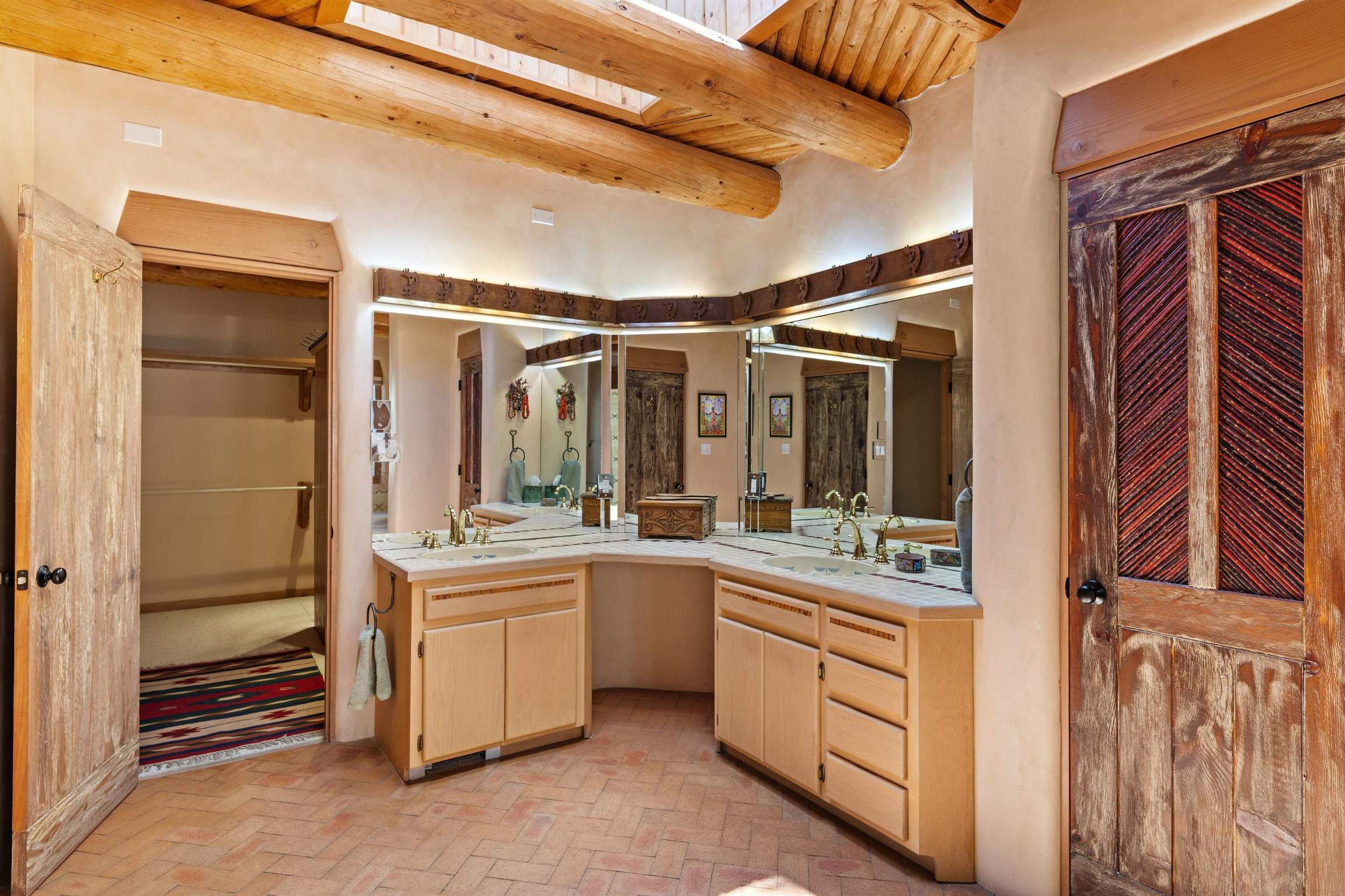 586 Camino Montebello, Santa Fe, New Mexico 87501, 3 Bedrooms Bedrooms, ,4 BathroomsBathrooms,Residential,For Sale,586 Camino Montebello,202202216