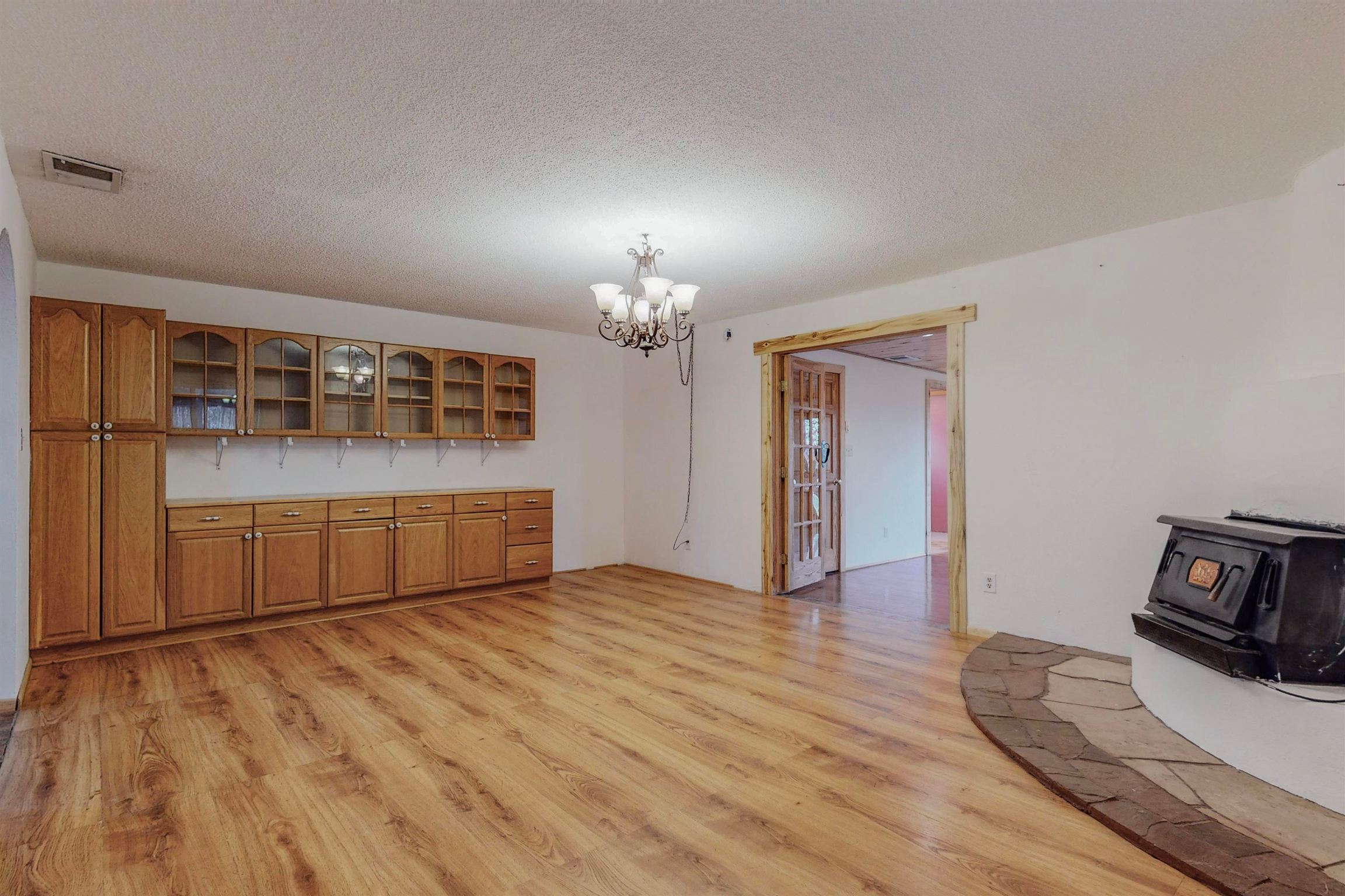 See next Photo for Virtual staging