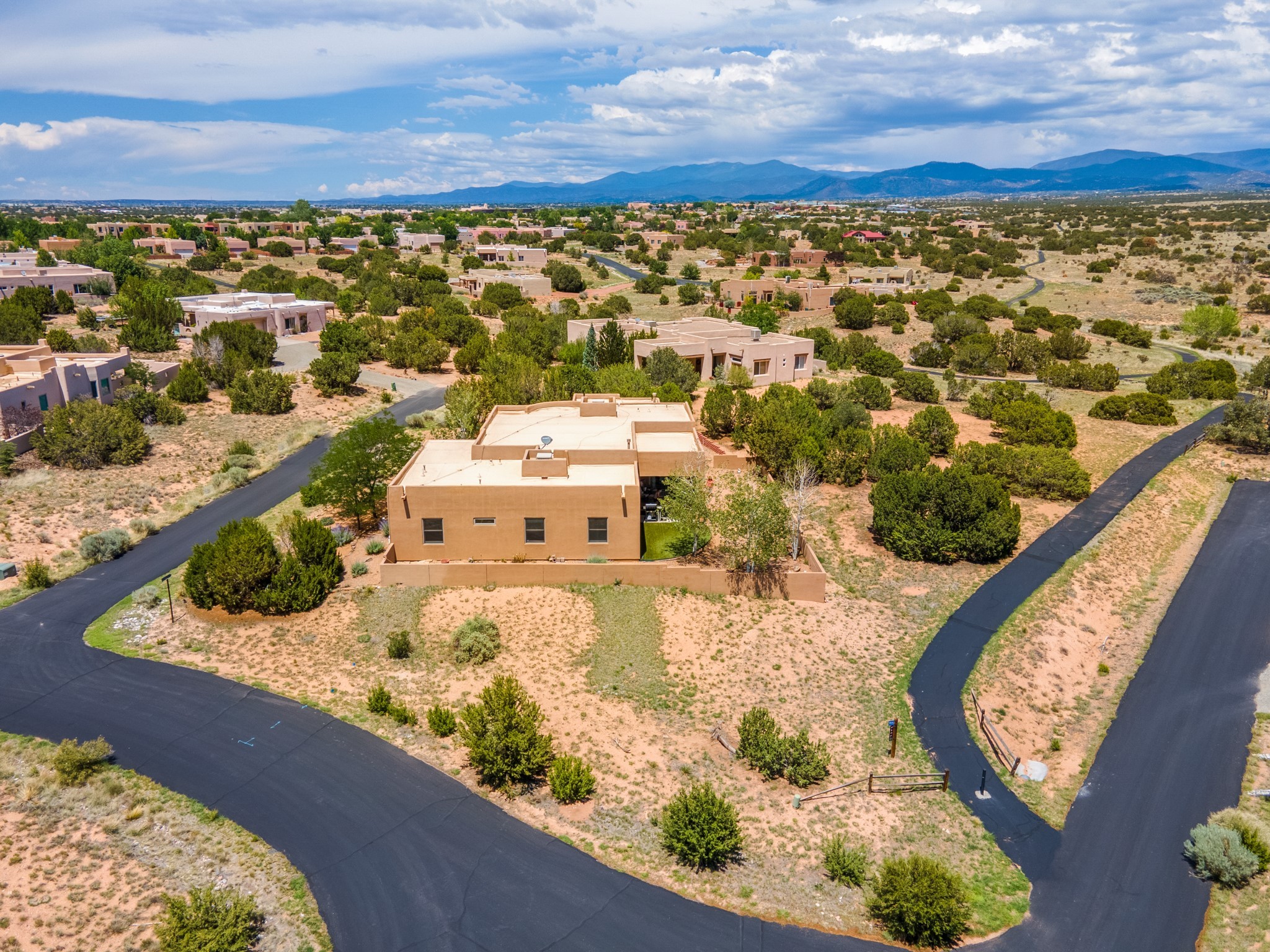 11 Rocky Slope, Santa Fe, New Mexico 87508, 5 Bedrooms Bedrooms, ,4 BathroomsBathrooms,Residential,For Sale,11 Rocky Slope,202232044