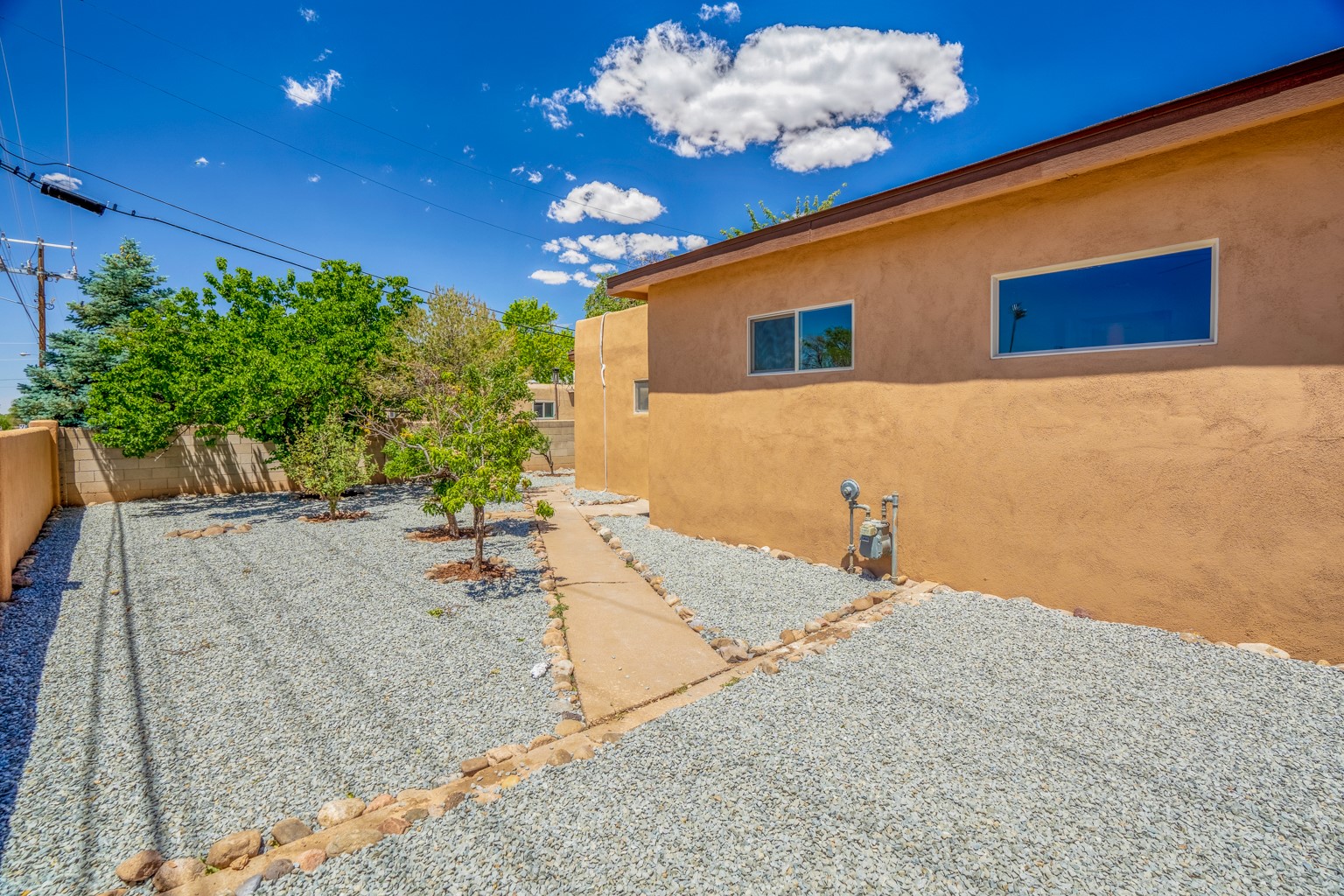 Santa Fe, New Mexico 87501, 4 Bedrooms Bedrooms, ,3 BathroomsBathrooms,Residential Lease,For Rent,202232145