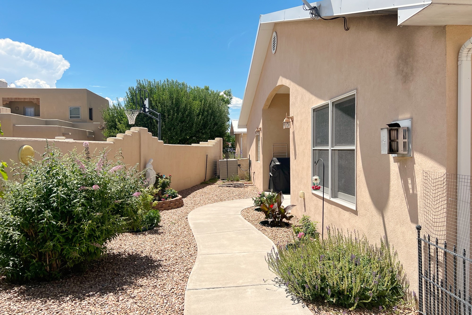 1146 Calle Sombra, Espanola, New Mexico 87532, 3 Bedrooms Bedrooms, ,2 BathroomsBathrooms,Residential,For Sale,1146 Calle Sombra,202232144