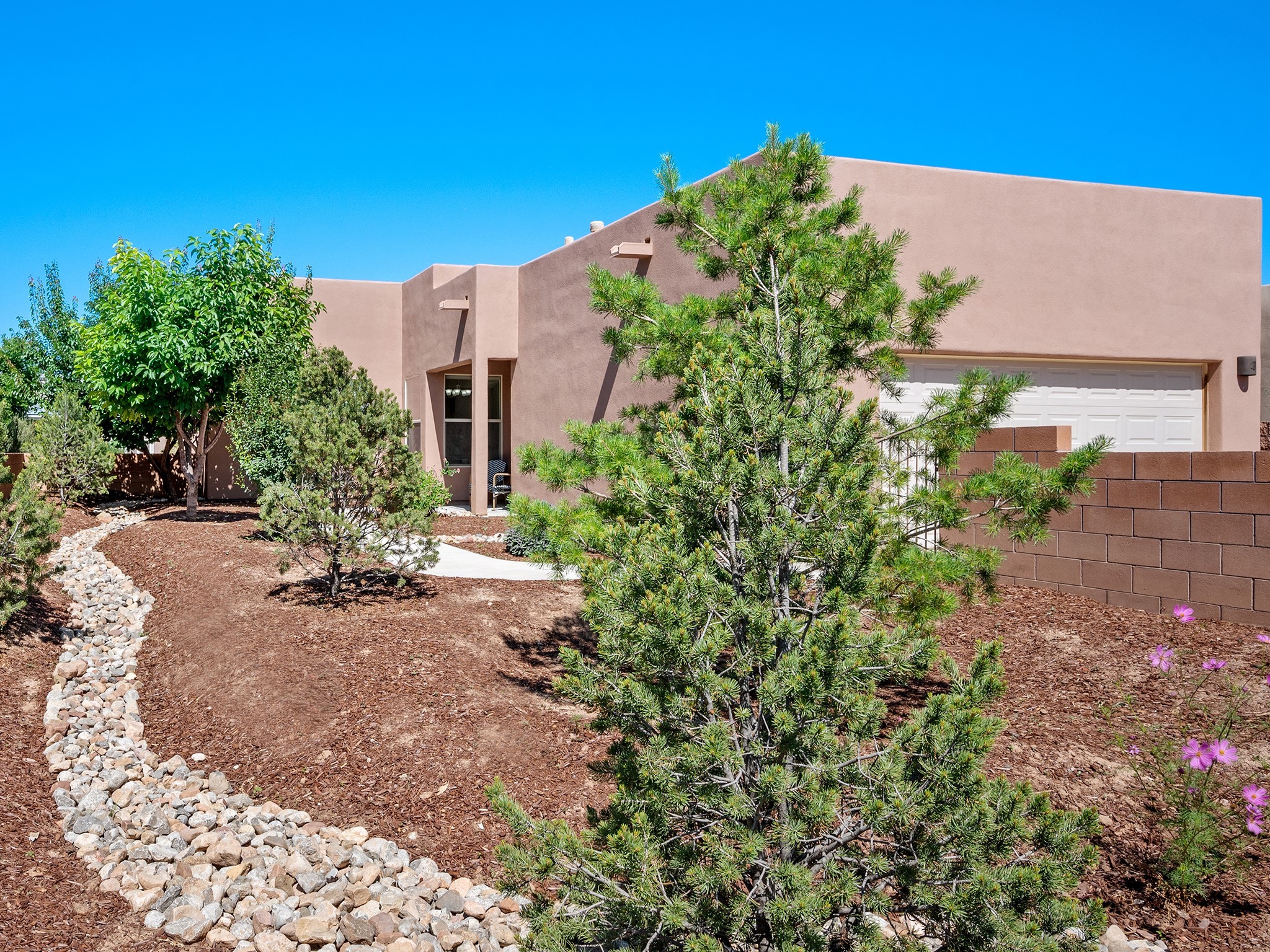 32 Devoys Peak, Santa Fe, New Mexico 87508, 3 Bedrooms Bedrooms, ,2 BathroomsBathrooms,Residential,For Sale,32 Devoys Peak,202232009