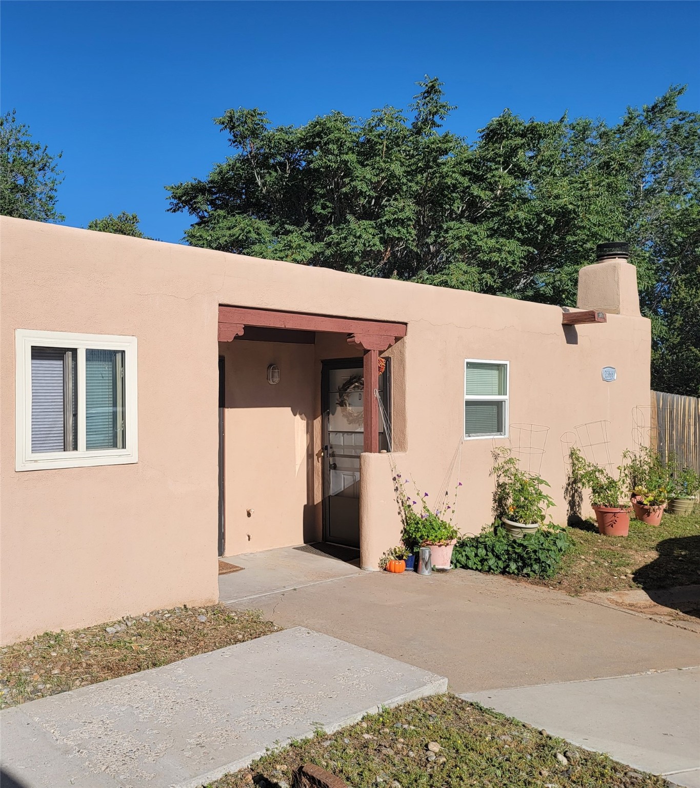 2366 Camino Capitan, Santa Fe, New Mexico 87505, 5 Bedrooms Bedrooms, ,5 BathroomsBathrooms,Residential,For Sale,2366 Camino Capitan,202232213