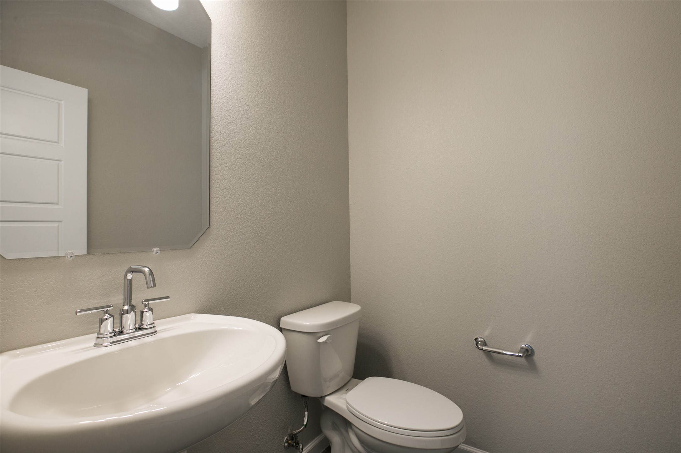 5015 Wheeler Lane, Santa Fe, New Mexico 87507, 3 Bedrooms Bedrooms, ,3 BathroomsBathrooms,Residential,For Sale,5015 Wheeler Lane,202232204