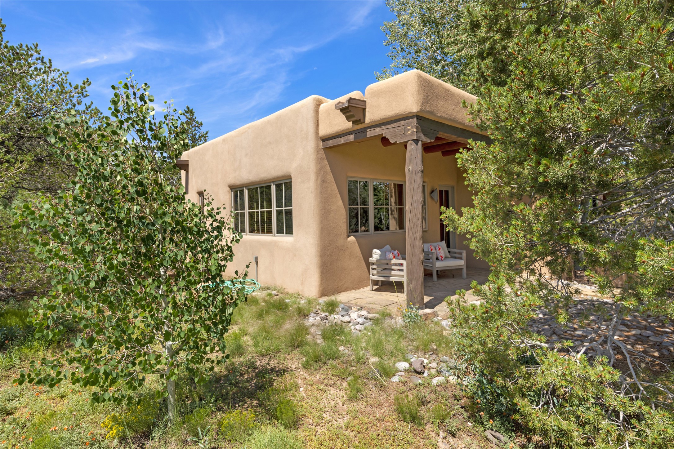 41 Dayflower Drive, Santa Fe, New Mexico 87506, 3 Bedrooms Bedrooms, ,4 BathroomsBathrooms,Residential,For Sale,41 Dayflower Drive,202232293