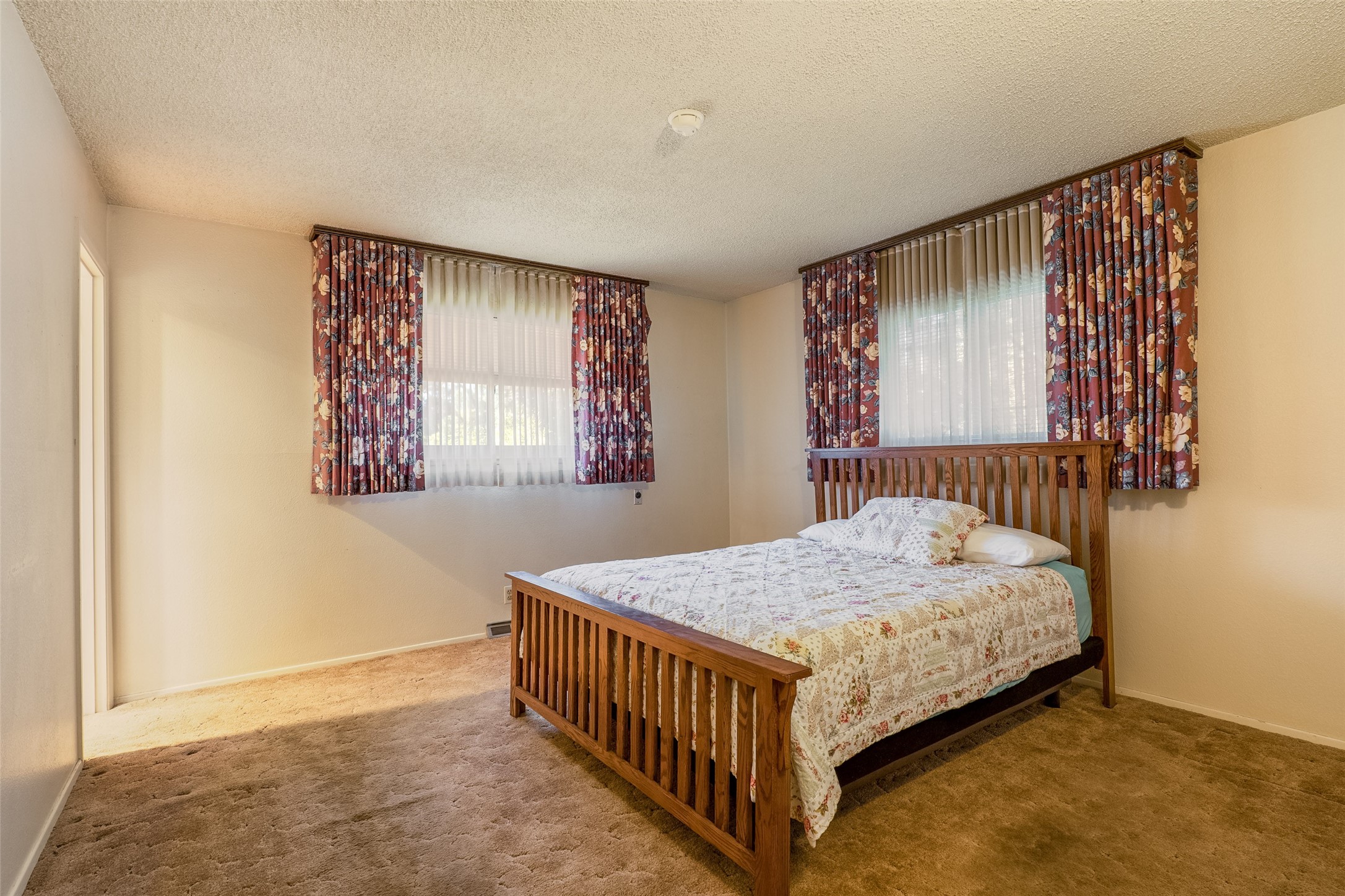 7812 Harwood Avenue NE, Albuquerque, New Mexico 87110, 4 Bedrooms Bedrooms, ,2 BathroomsBathrooms,Residential,For Sale,7812 Harwood Avenue NE,202232339