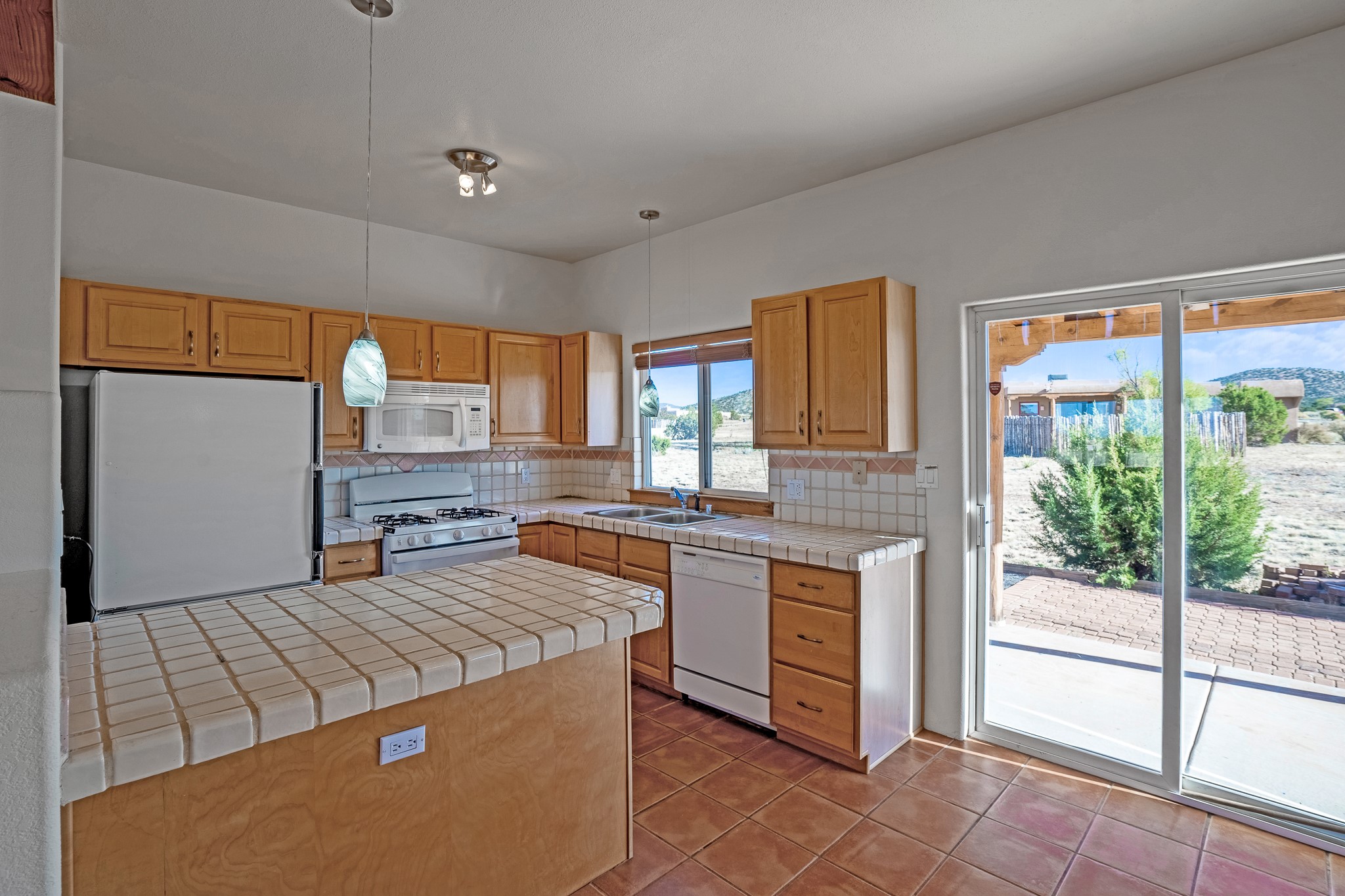 8 Esquina Road, Santa Fe, New Mexico 87508, 3 Bedrooms Bedrooms, ,2 BathroomsBathrooms,Residential,For Sale,8 Esquina Road,202232468
