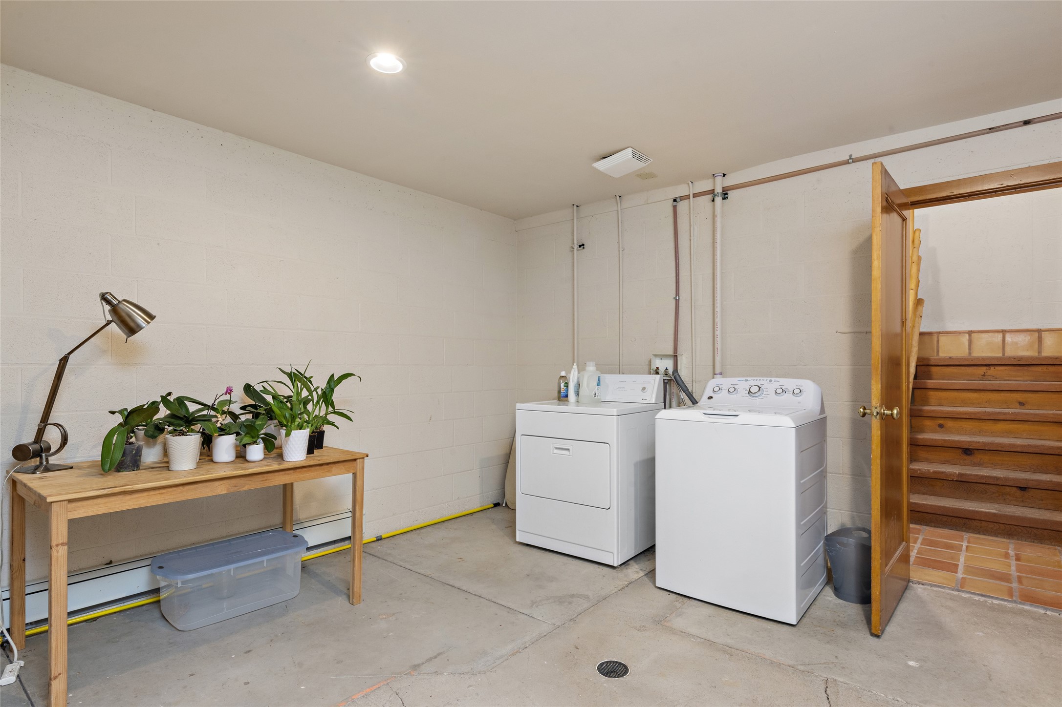 Laundry room and Utility room