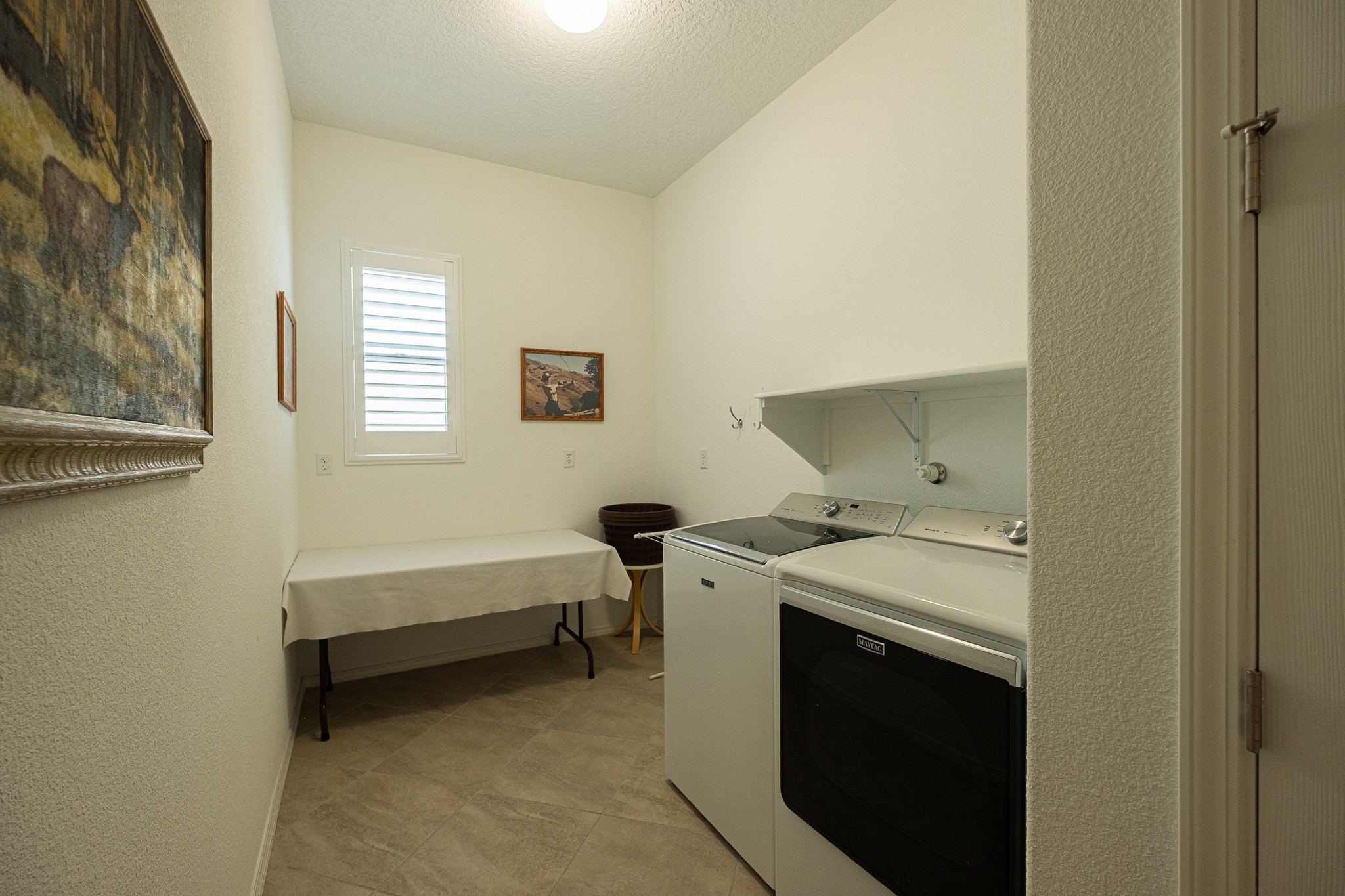 4693 Lluvia Encantada, Santa Fe, New Mexico 87507, 3 Bedrooms Bedrooms, ,2 BathroomsBathrooms,Residential,For Sale,4693 Lluvia Encantada,202232622