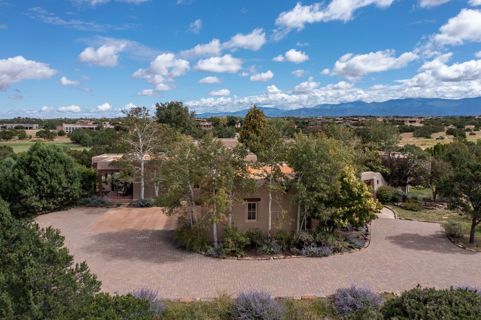 4 Eagle Nest Circle, Santa Fe, New Mexico 87506, 3 Bedrooms Bedrooms, ,4 BathroomsBathrooms,Residential,For Sale,4 Eagle Nest Circle,202232947