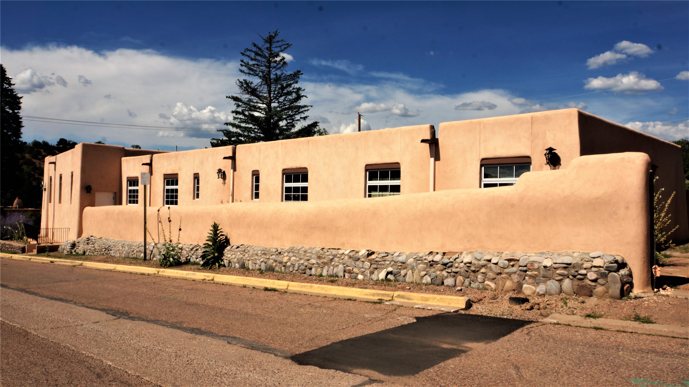 1120 Canyon Road, Santa Fe, New Mexico 87501, 2 Bedrooms Bedrooms, ,4 BathroomsBathrooms,Residential,For Sale,1120 Canyon Road,202233035