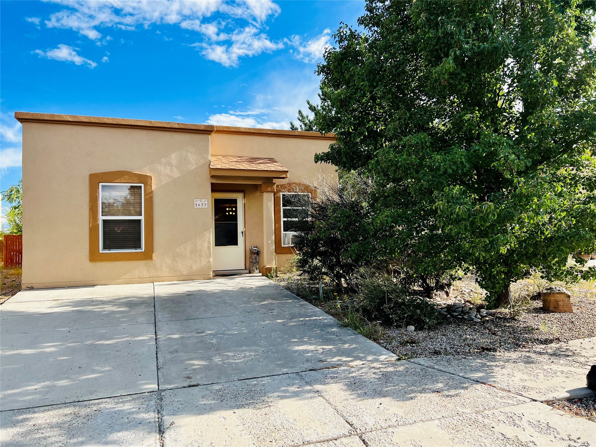 3277 Primo Colores, Santa Fe, New Mexico 87507, 2 Bedrooms Bedrooms, ,1 BathroomBathrooms,Residential,For Sale,3277 Primo Colores,202233104