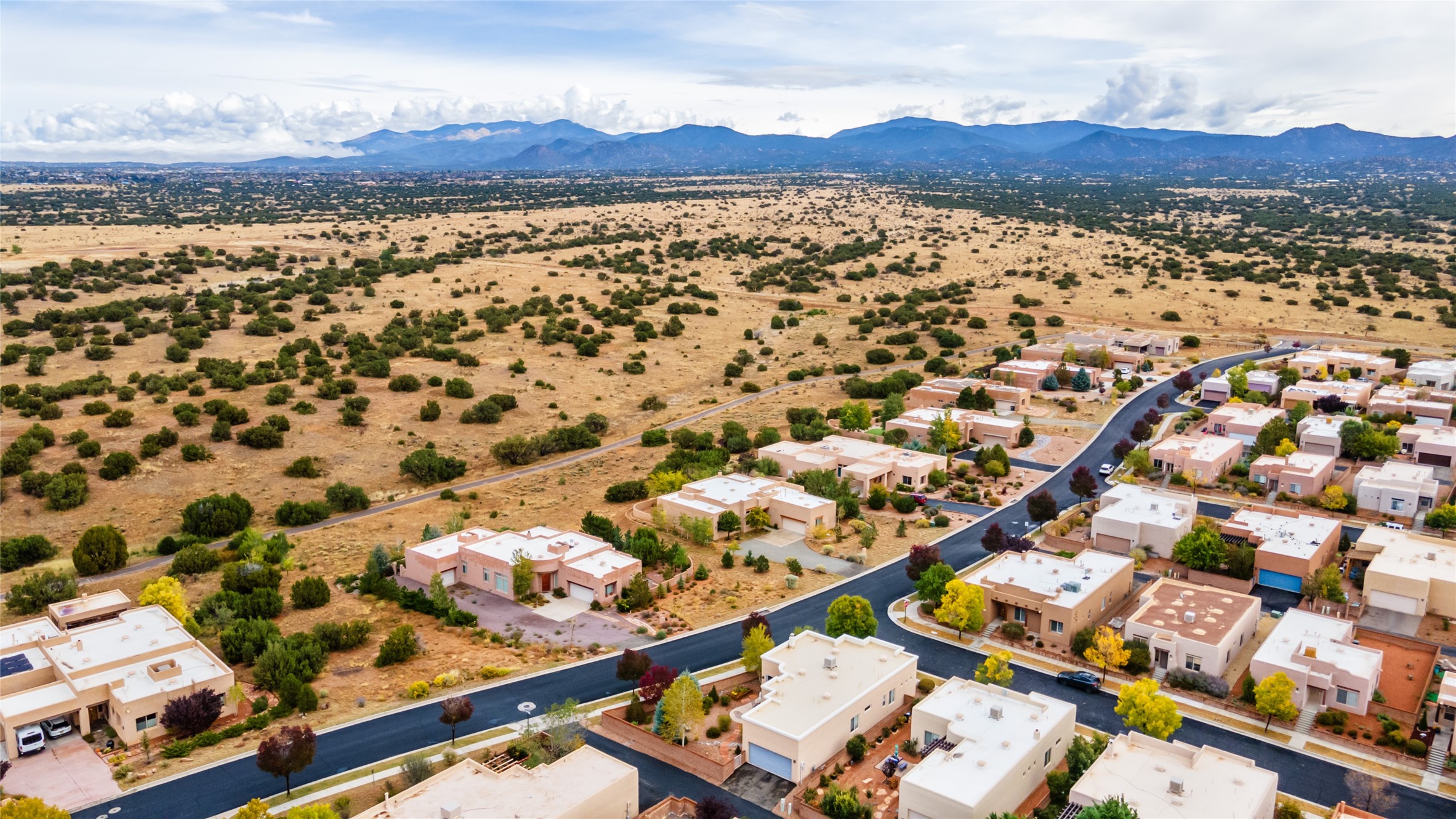 1 Nacimiento Peak, Santa Fe, New Mexico 87508, 3 Bedrooms Bedrooms, ,2 BathroomsBathrooms,Residential,For Sale,1 Nacimiento Peak,202233516