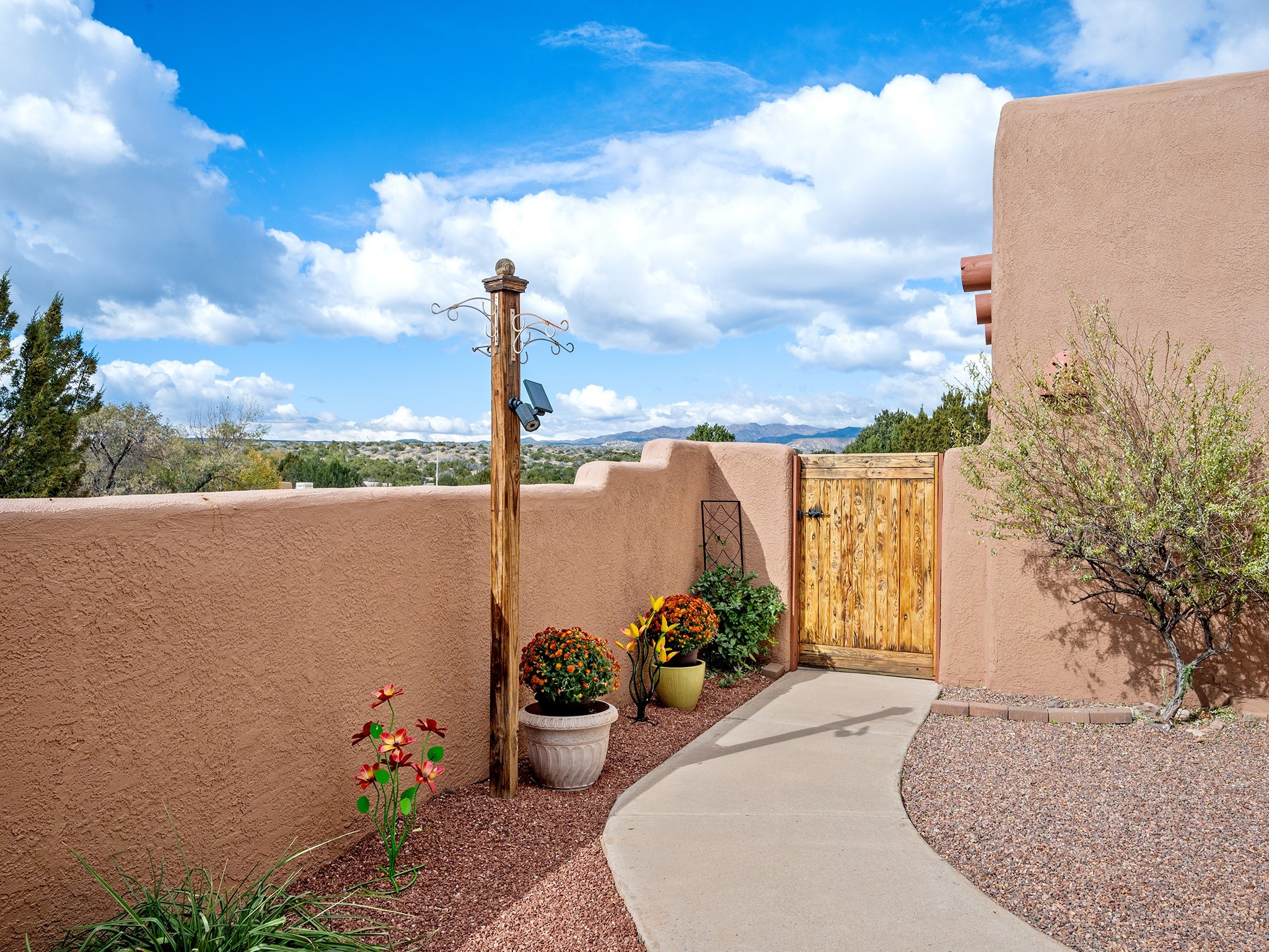 6504 Horseshoe Drive, Cochiti Lake, New Mexico 87083, 3 Bedrooms Bedrooms, ,2 BathroomsBathrooms,Residential,For Sale,6504 Horseshoe Drive,202233658