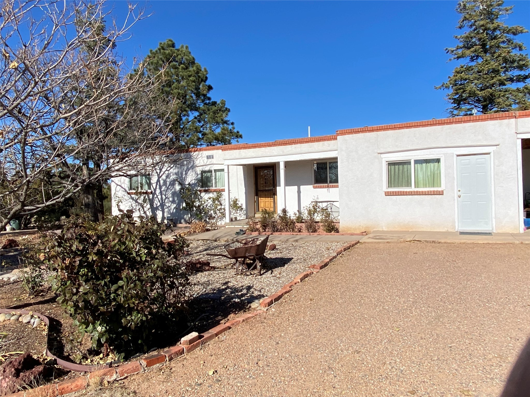 416 W San Mateo Road, Santa Fe, New Mexico 87505, 4 Bedrooms Bedrooms, ,2 BathroomsBathrooms,Residential,For Sale,416 W San Mateo Road,202234013