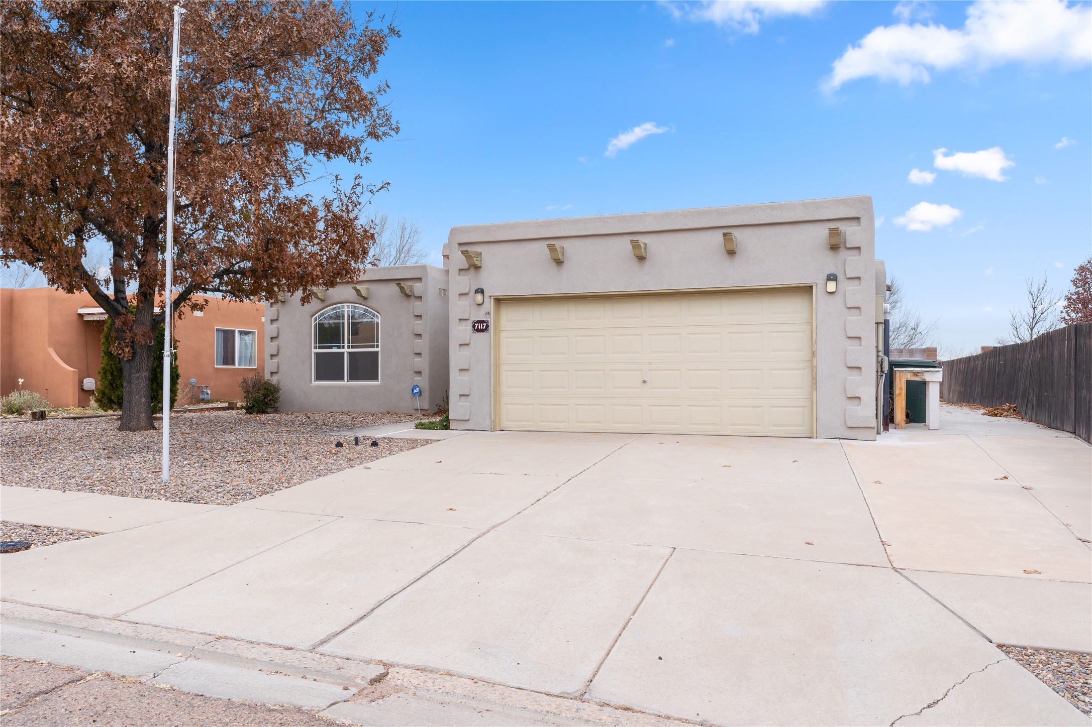 7117 CALLE JENAH, Santa Fe, New Mexico 87507, 3 Bedrooms Bedrooms, ,2 BathroomsBathrooms,Residential,For Sale,7117 CALLE JENAH,202234095