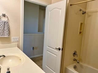 4315 Santo Domingo Street B, Santa Fe, New Mexico 87507, 3 Bedrooms Bedrooms, ,3 BathroomsBathrooms,Residential,For Sale,4315 Santo Domingo Street B,202334947