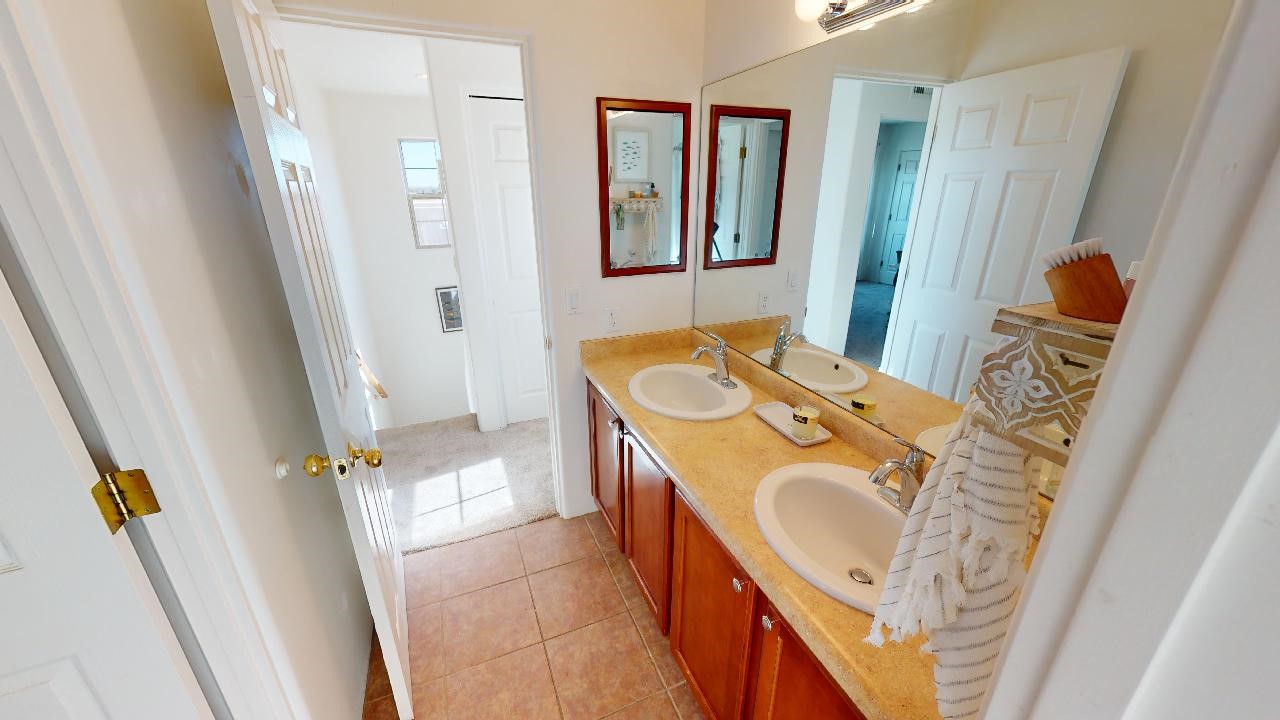 6660 Jaguar, Santa Fe, New Mexico 87507, 3 Bedrooms Bedrooms, ,2 BathroomsBathrooms,Residential,For Sale,6660 Jaguar,202336416
