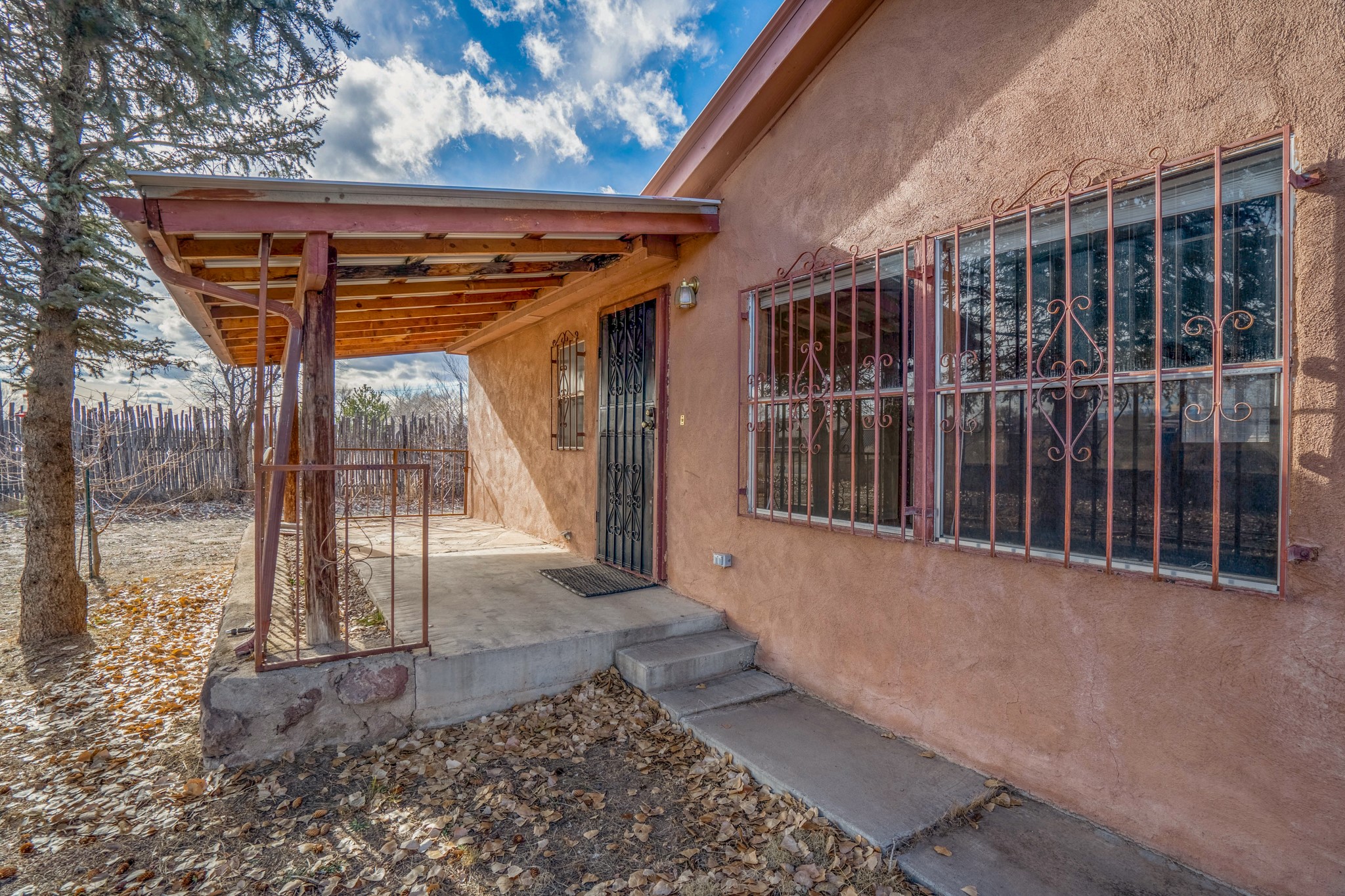 203 County Rd 41, Los Luceros, New Mexico 87511, 3 Bedrooms Bedrooms, ,2 BathroomsBathrooms,Residential,For Sale,203 County Rd 41,202336577