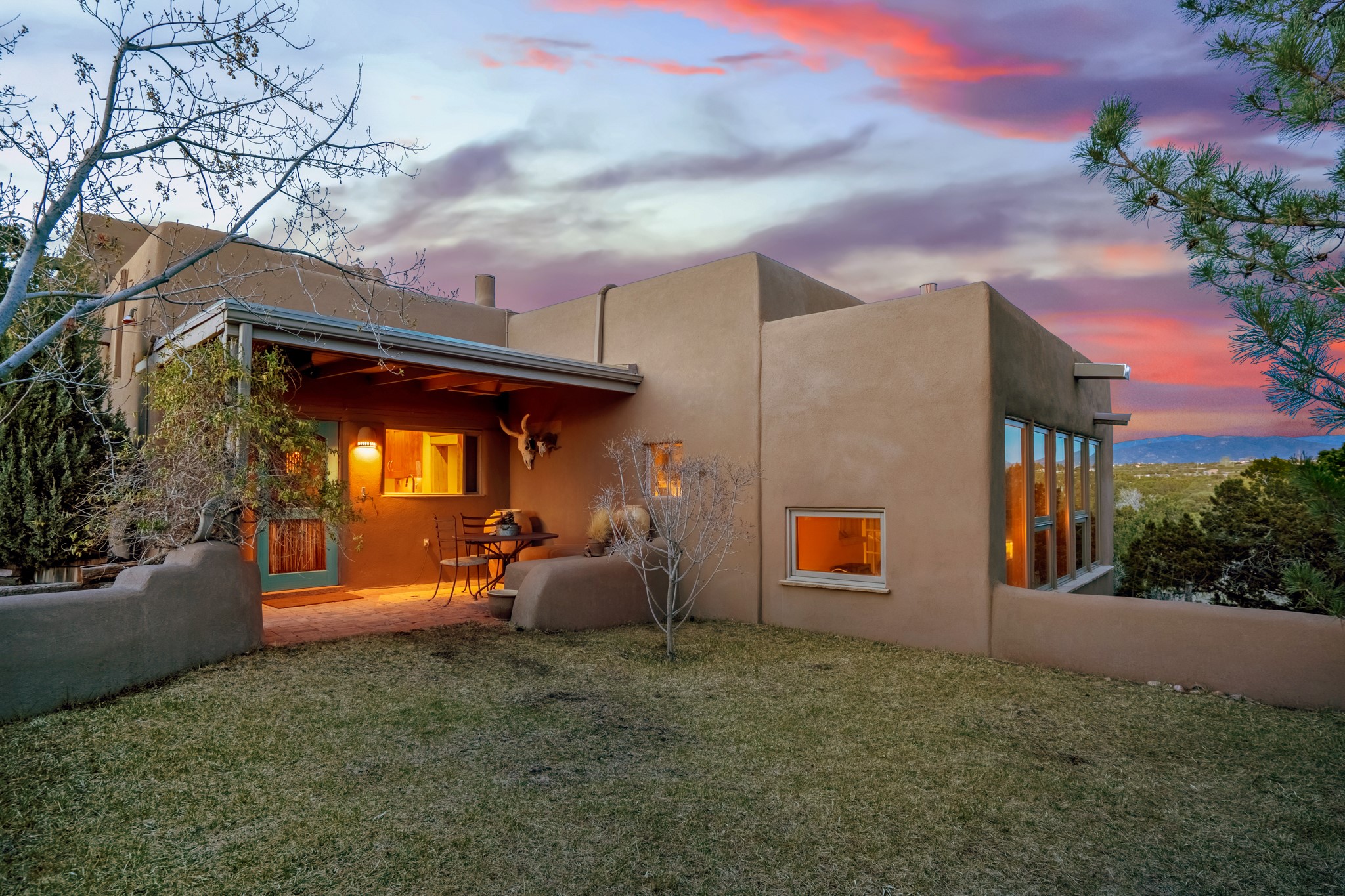 42 Entrada, Santa Fe, New Mexico 87507, 3 Bedrooms Bedrooms, ,3 BathroomsBathrooms,Residential,For Sale,42 Entrada,202335230