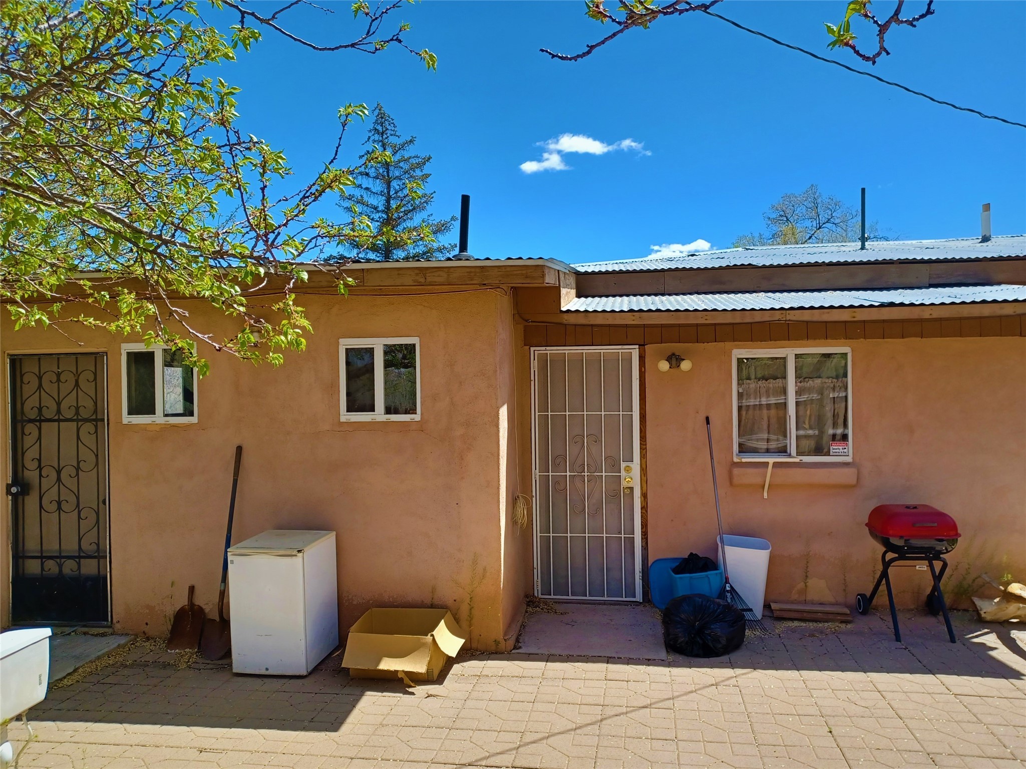 48 Sunlight, Santa Fe, New Mexico 87506, 3 Bedrooms Bedrooms, ,2 BathroomsBathrooms,Residential,For Sale,48 Sunlight,202337862