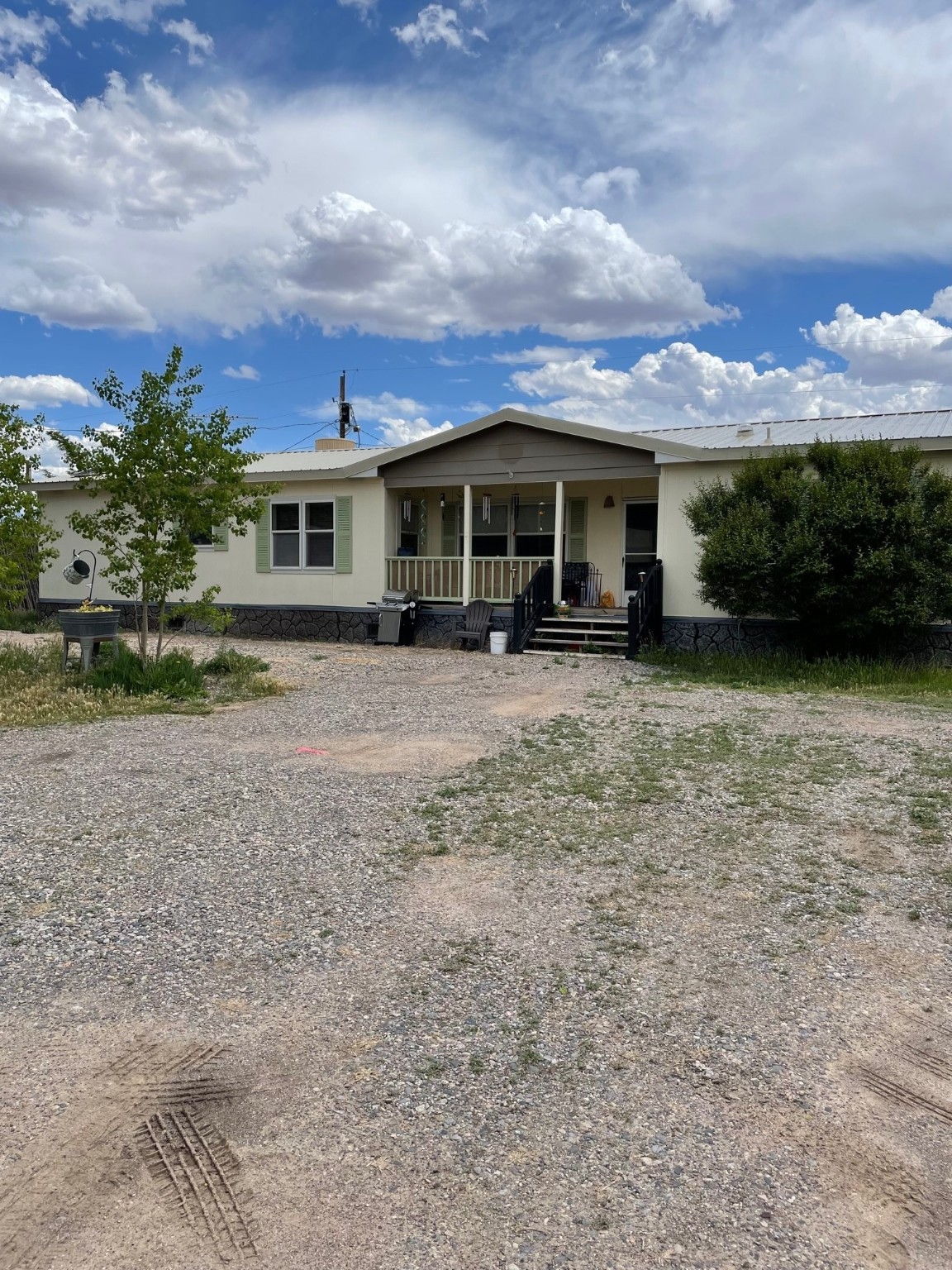 2109 N McCurdy Road B, Espanola, New Mexico 87532, 3 Bedrooms Bedrooms, ,2 BathroomsBathrooms,Residential,For Sale,2109 N McCurdy Road B,202338219