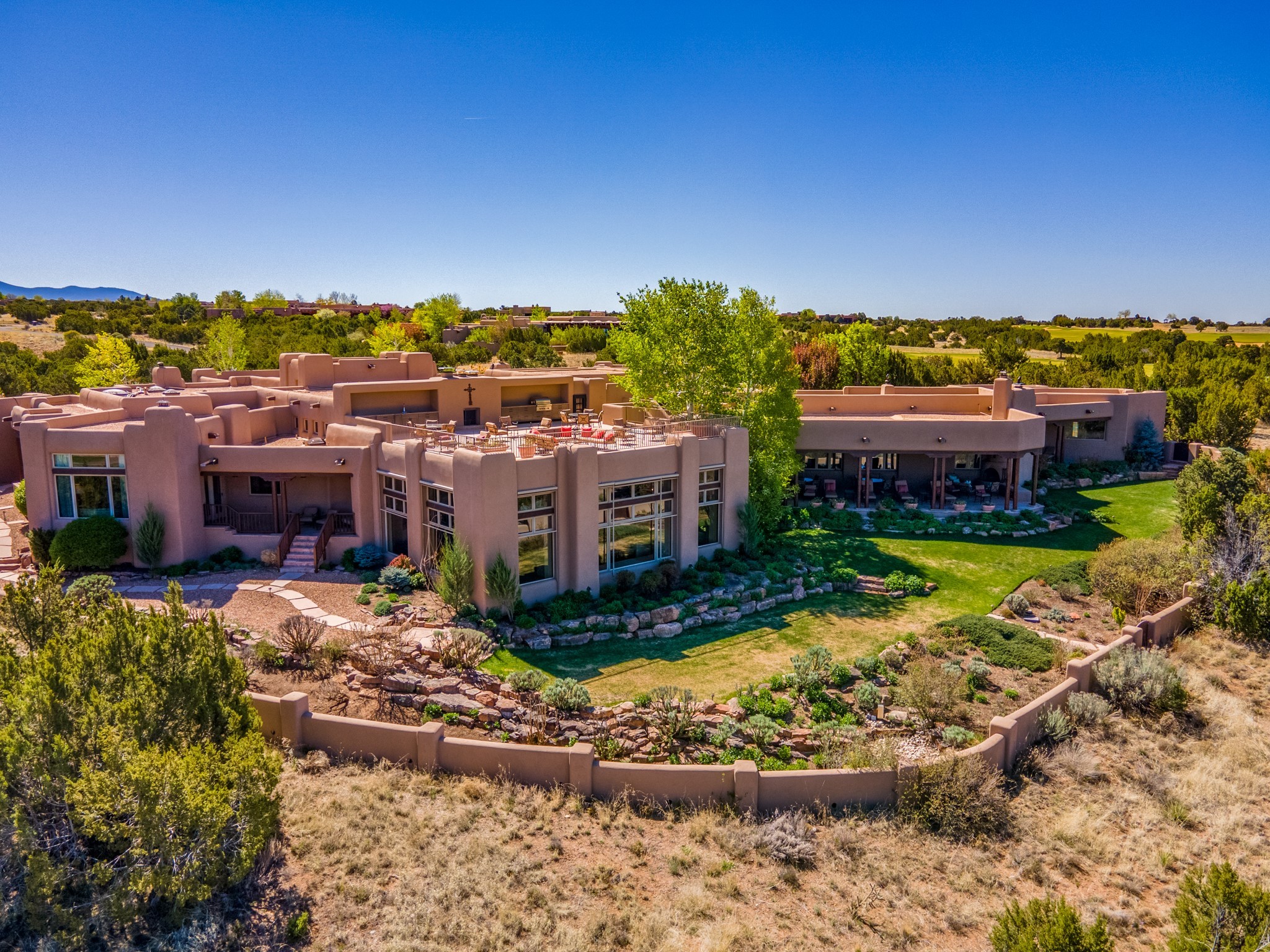 26 Stonegate Circle, Santa Fe, New Mexico 87506, 7 Bedrooms Bedrooms, ,8 BathroomsBathrooms,Residential,For Sale,26 Stonegate Circle,202336564