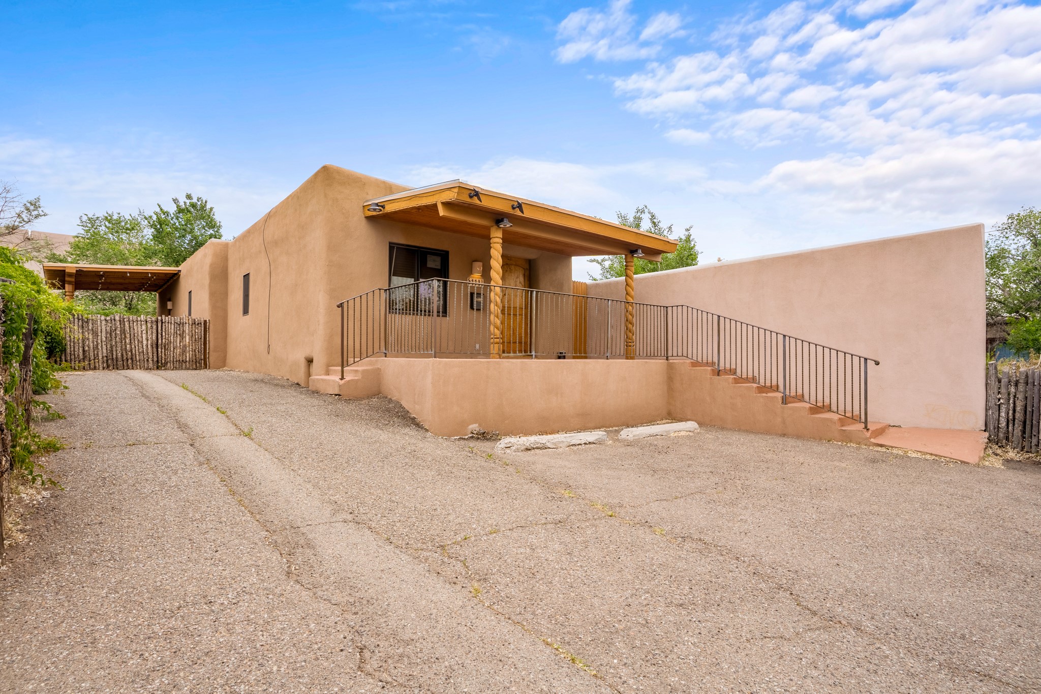 111 Saint Francis S, Santa Fe, New Mexico 87501, 1 Bedroom Bedrooms, ,1 BathroomBathrooms,Residential,For Sale,111 Saint Francis S,202338233