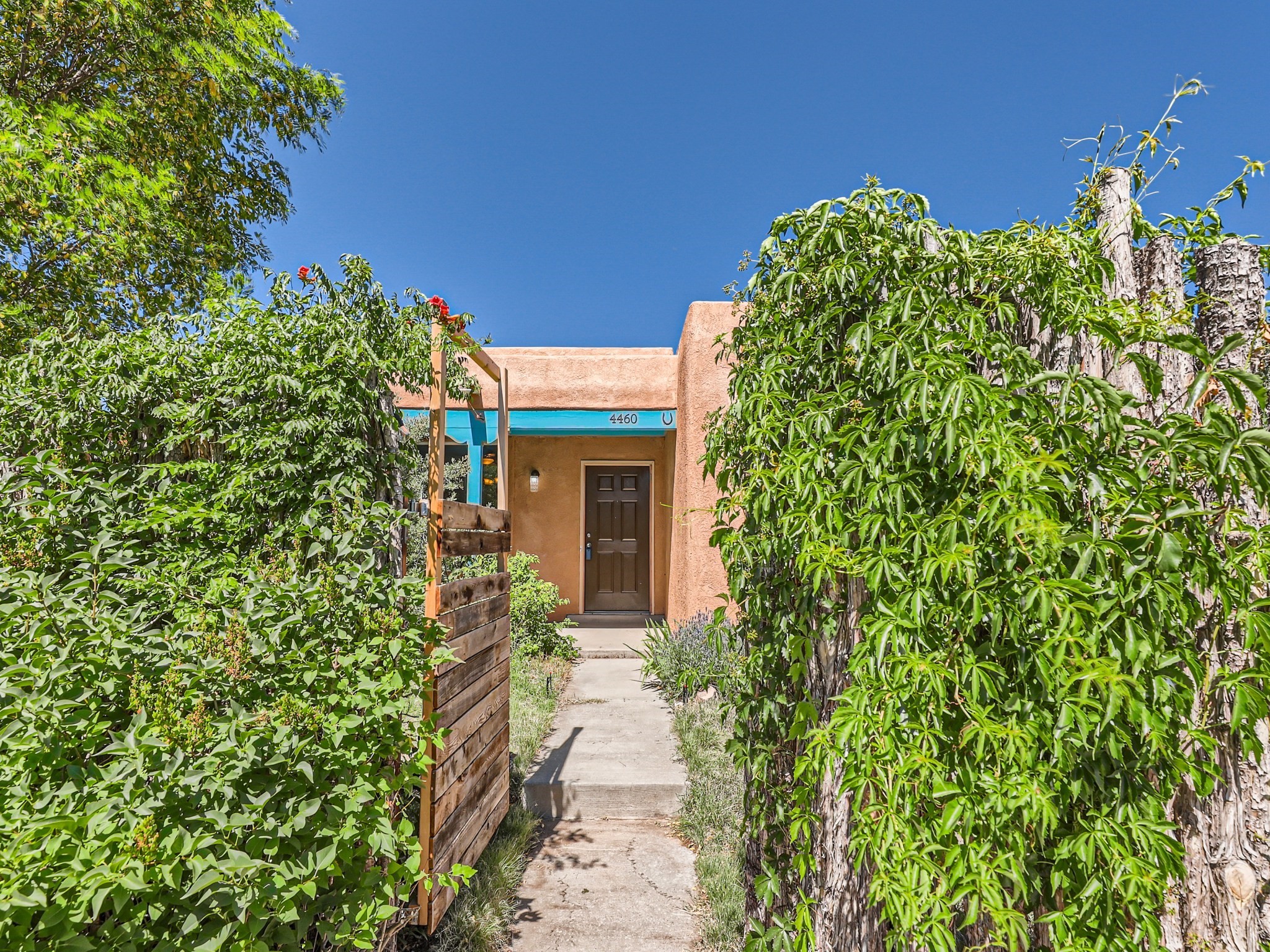 4460 Calle Turquesa, Santa Fe, New Mexico 87507, 2 Bedrooms Bedrooms, ,1 BathroomBathrooms,Residential,For Sale,4460 Calle Turquesa,202338658