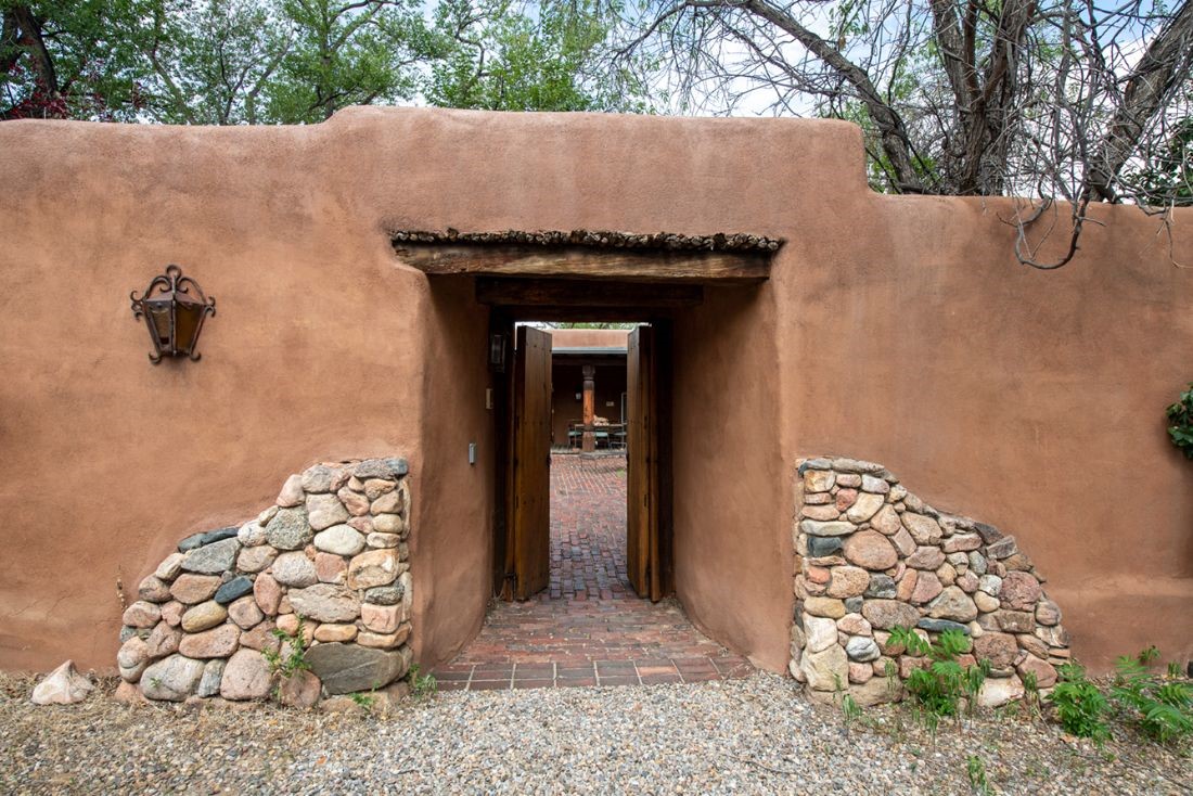 435-451 Acequia Madre, Santa Fe, New Mexico 87505, ,Commercial Sale,For Sale,Acequia Madre,202338799