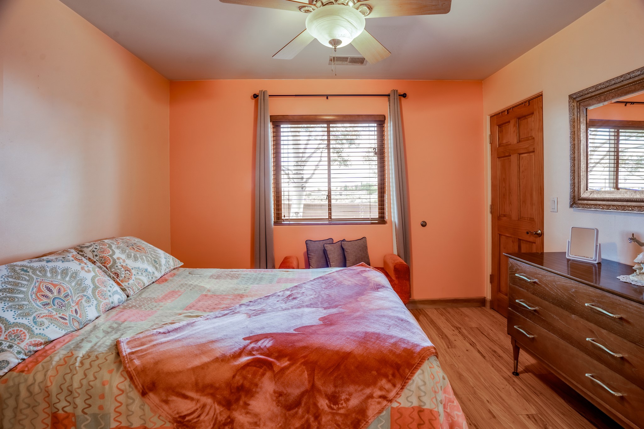 30 Tierra Hermosa B, Santa Fe, New Mexico 87507, 4 Bedrooms Bedrooms, ,3 BathroomsBathrooms,Residential,For Sale,30 Tierra Hermosa B,202340480