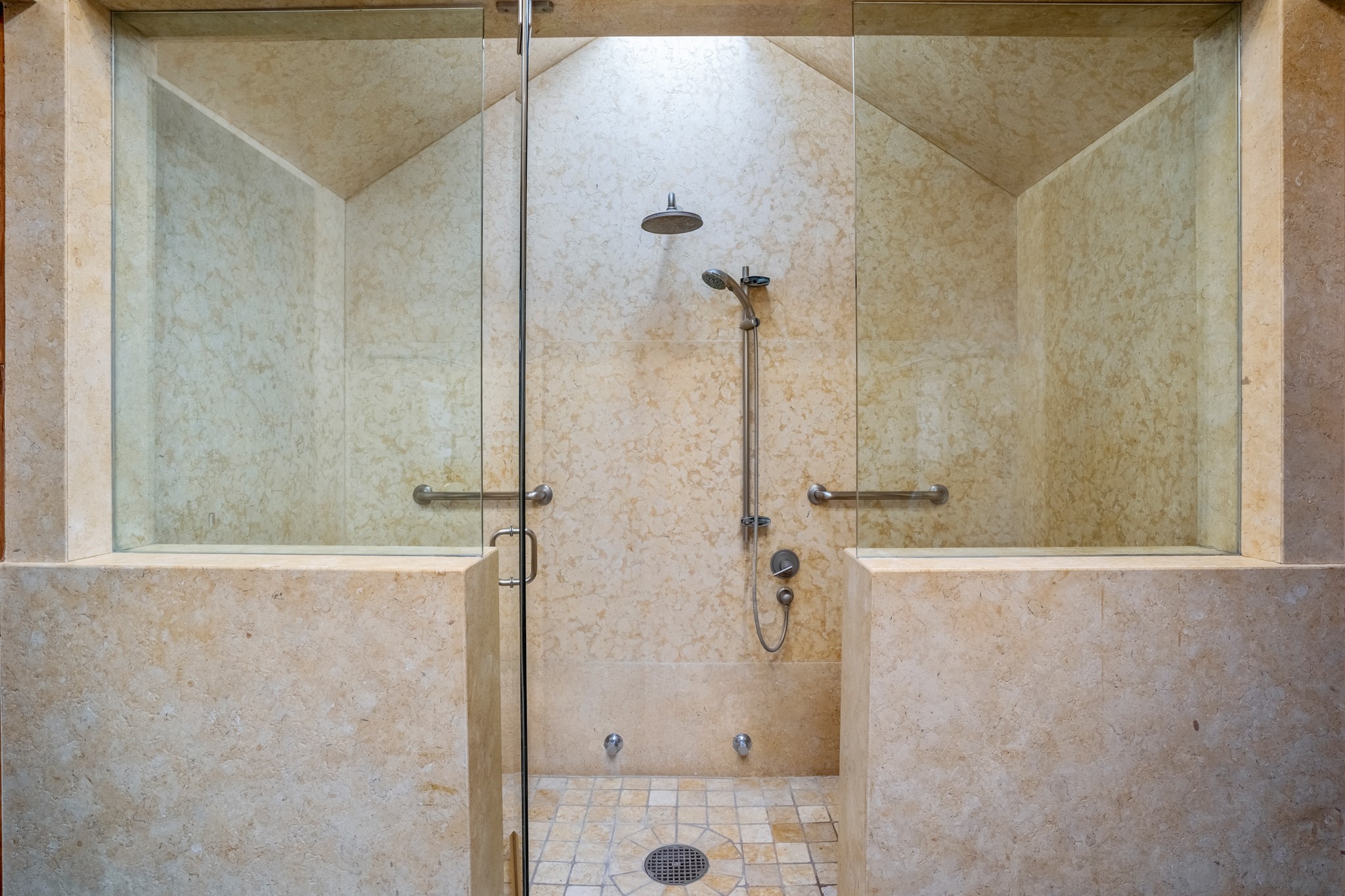 Shower/Bath Room between Powder Room 1 & 2