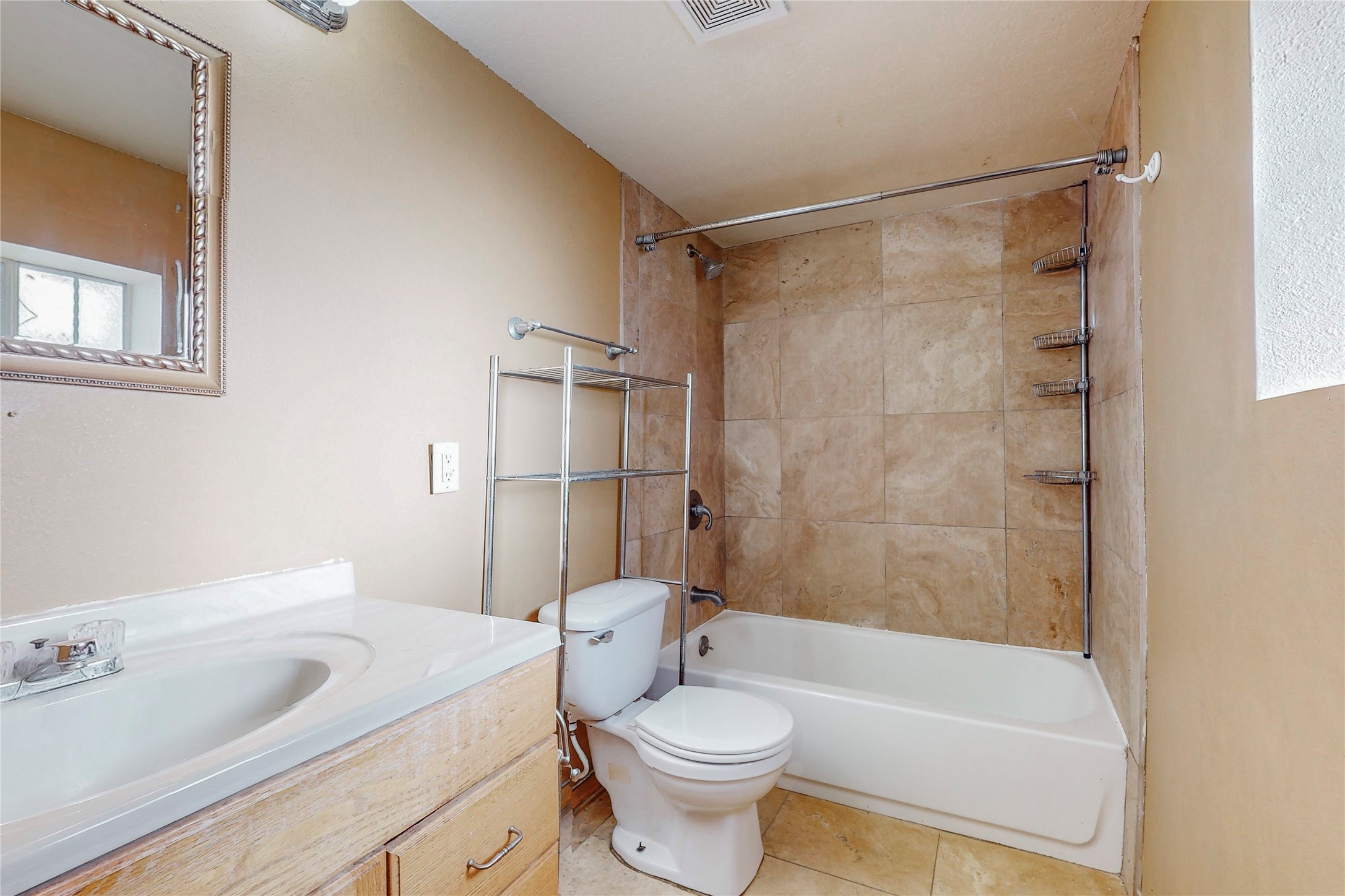 61C Feather C, Santa Fe, New Mexico 87506, 3 Bedrooms Bedrooms, ,2 BathroomsBathrooms,Residential,For Sale,61C Feather C,202341427