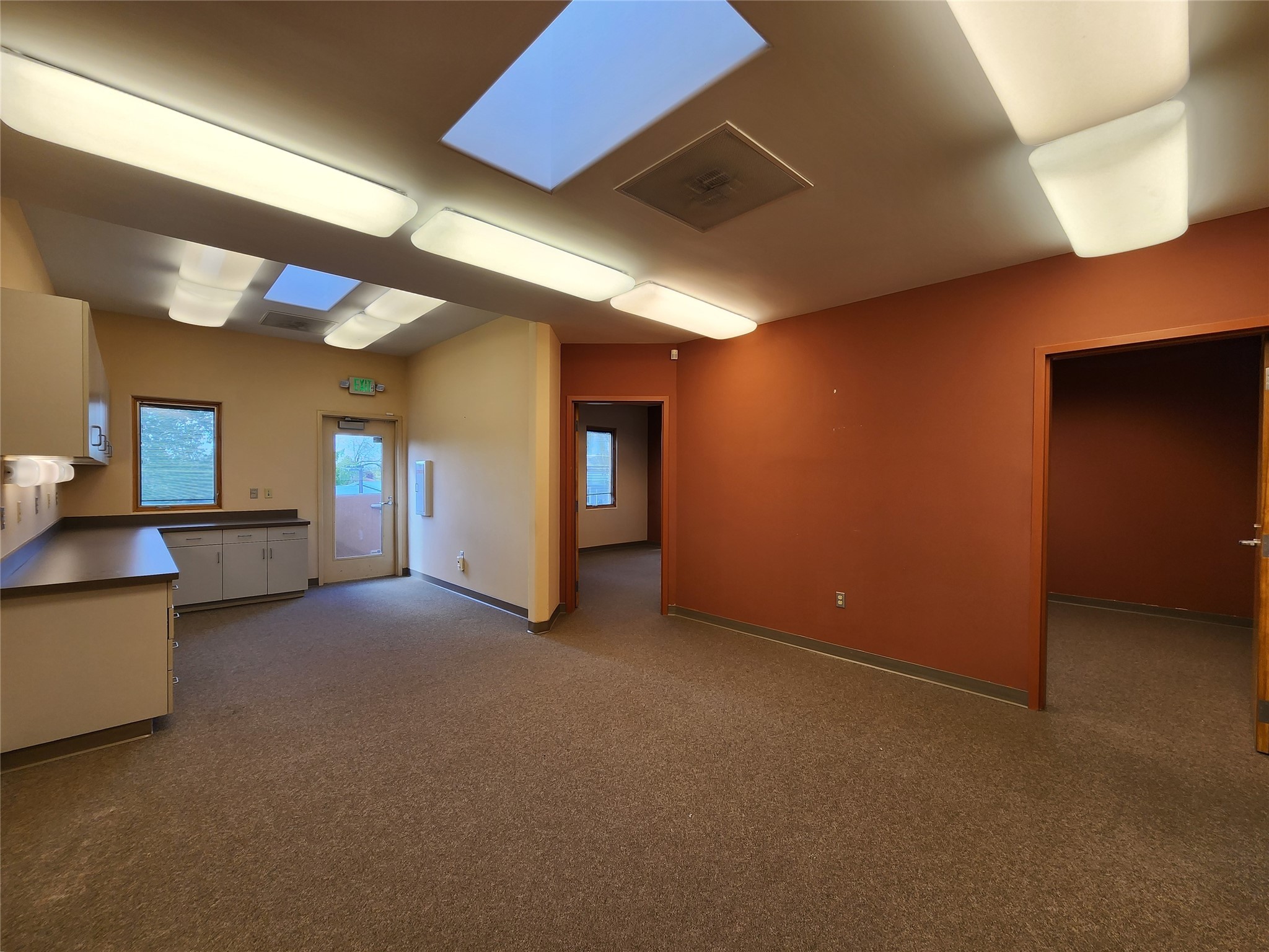 1400 S St Francis Drive Suite D, Santa Fe, New Mexico 87505, ,Commercial Lease,For Rent,1400 S St Francis Drive Suite D,202341638
