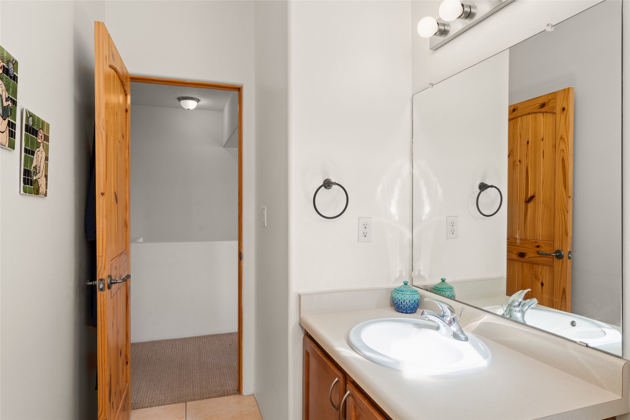 21 E Saddleback Mesa, Santa Fe, New Mexico 87508, 2 Bedrooms Bedrooms, ,3 BathroomsBathrooms,Residential,For Sale,21 E Saddleback Mesa,202400272