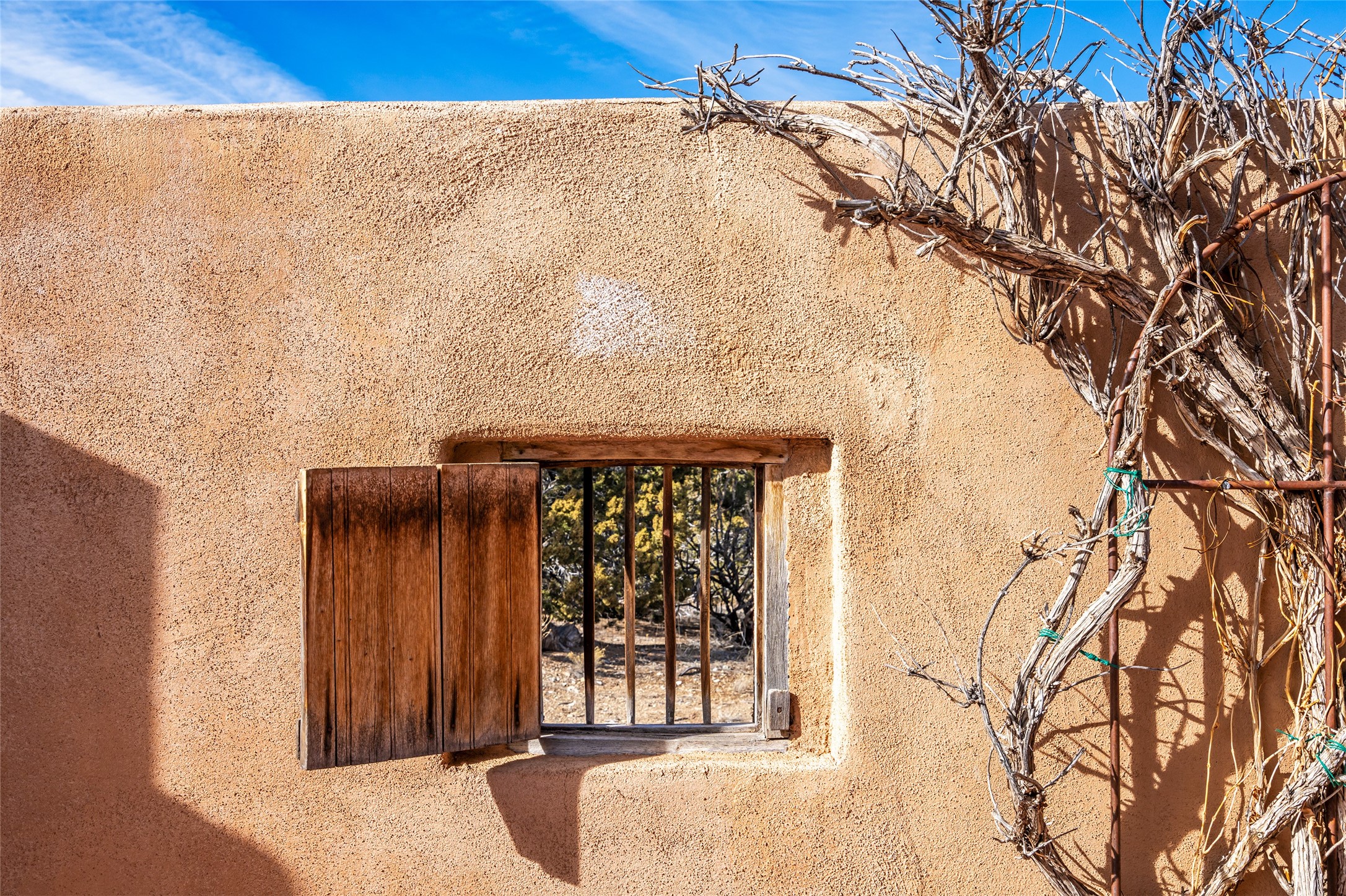 59 Dancing Horse, Madrid, New Mexico 87010, 3 Bedrooms Bedrooms, ,4 BathroomsBathrooms,Residential,For Sale,59 Dancing Horse,202400139