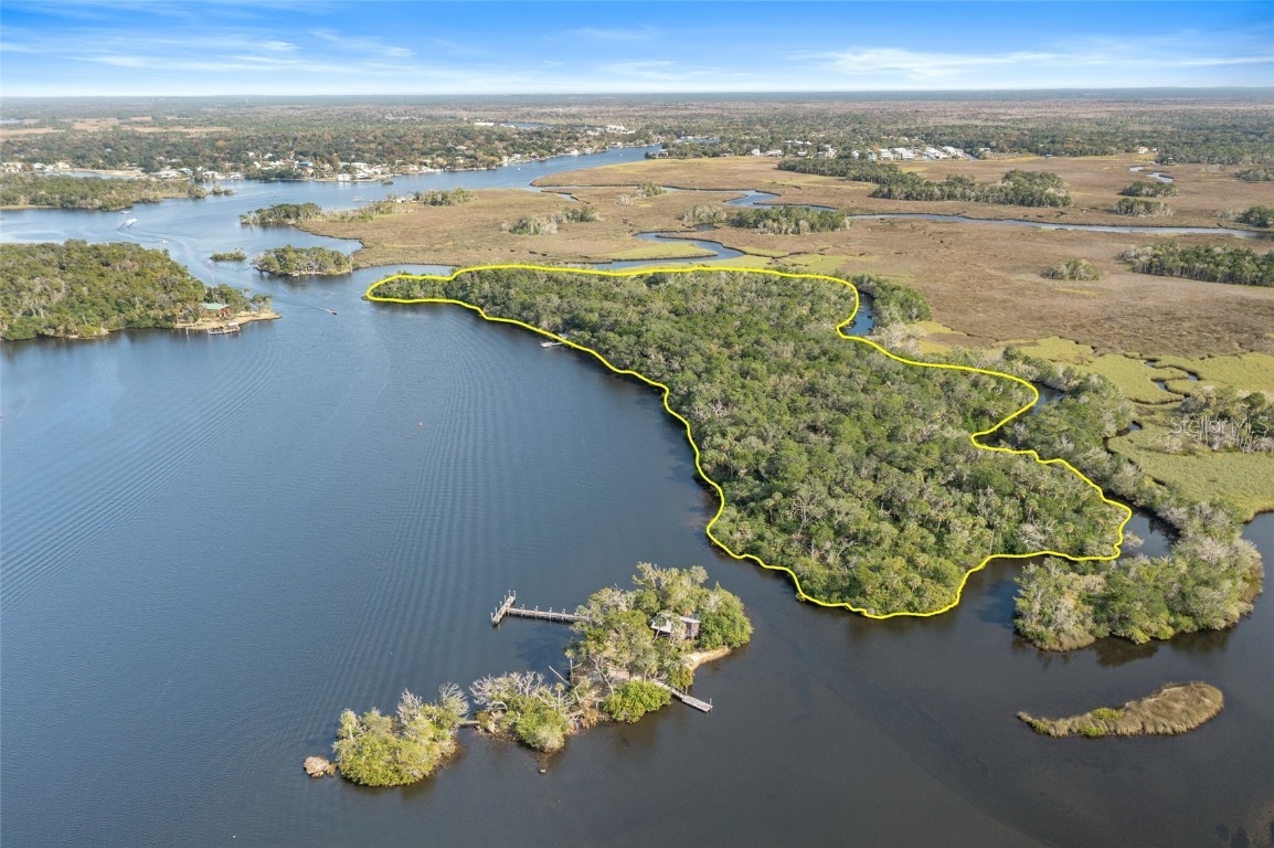 Listing photo id 1 for 12581 Tiger Tail Island