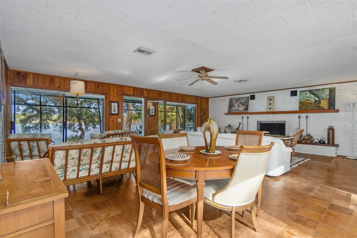 Listing photo id 19 for 12581 Tiger Tail Island