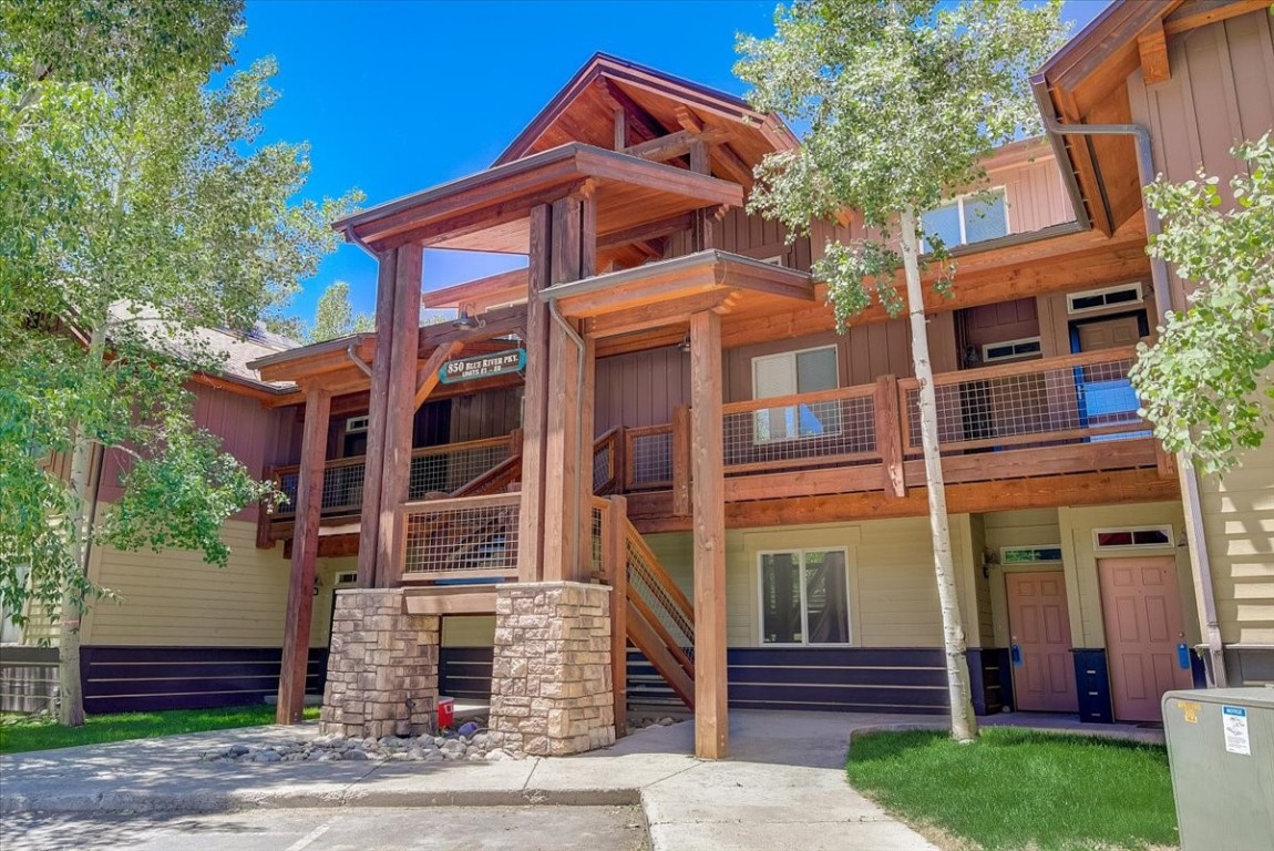 850 Blue River Parkway E2, SILVERTHORNE, CO 80498